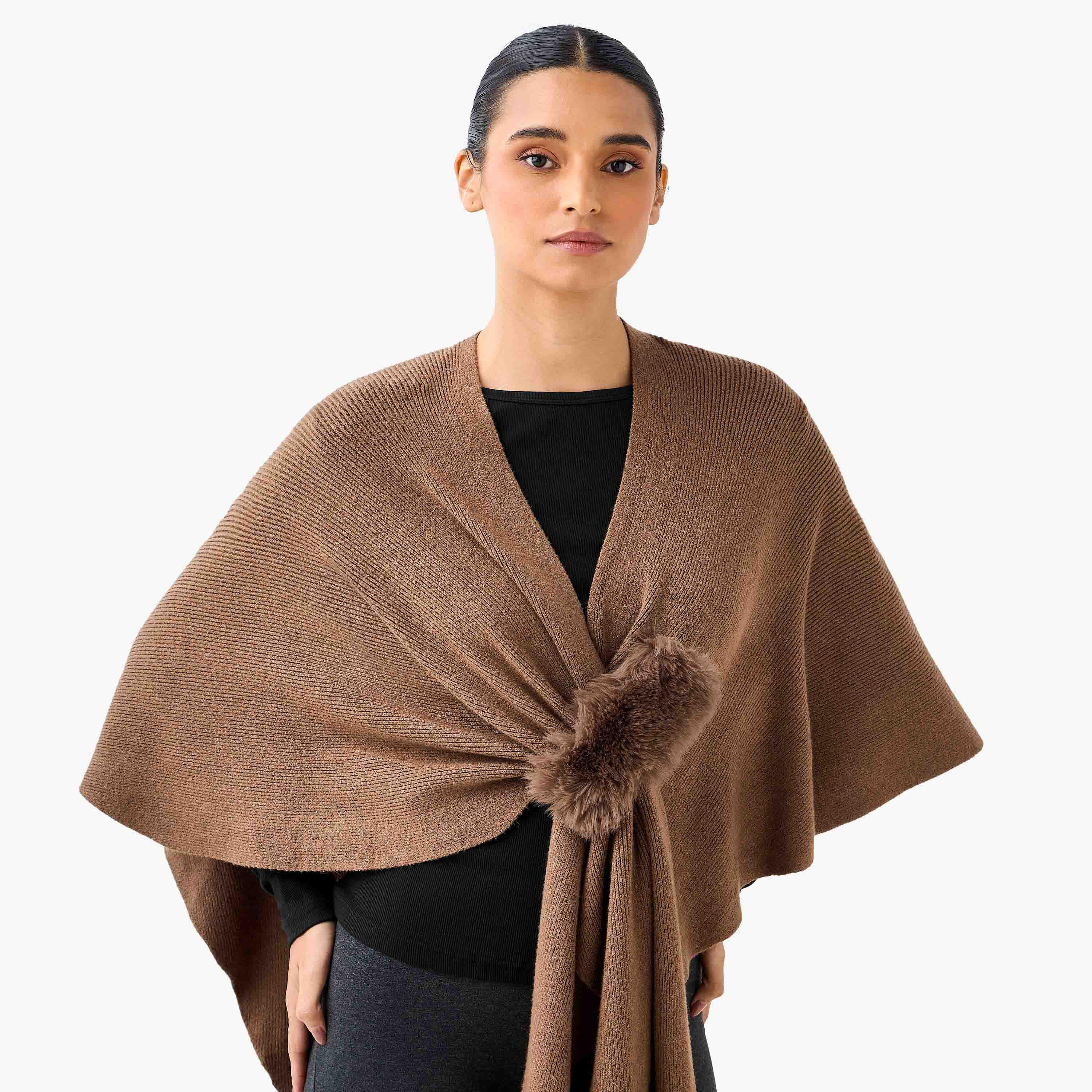 رداء كاب قصير بقصة فرو صناعي-women-winterwear-cardigansandjumpers-cardigans-image-3