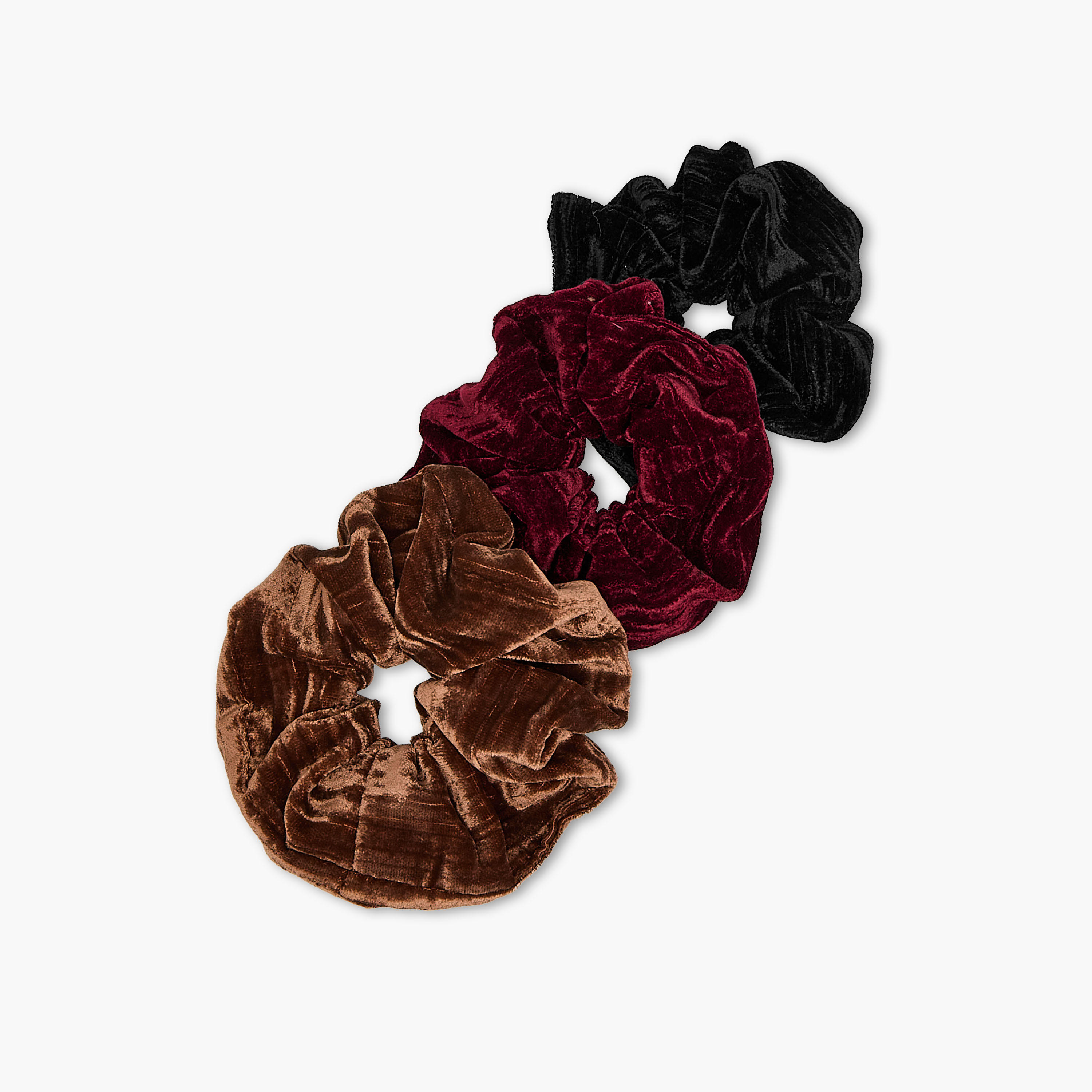 ربطات شعر سكرانشي مخملية - عبوة 3 قطع-women-hairaccessories-scrunchies-image-3