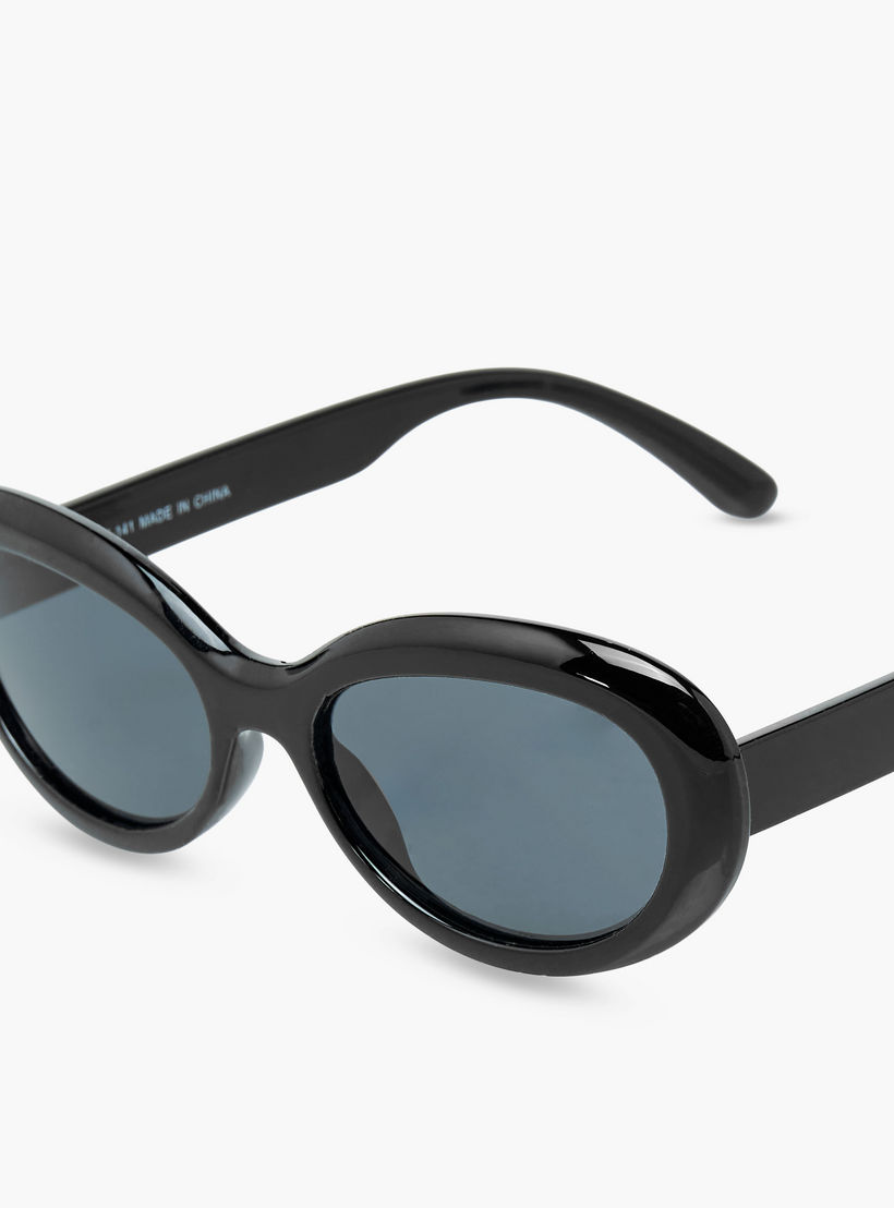 نظارة شمسية بيضاوية بعدسات سوداء-women-sunglasses-image-1