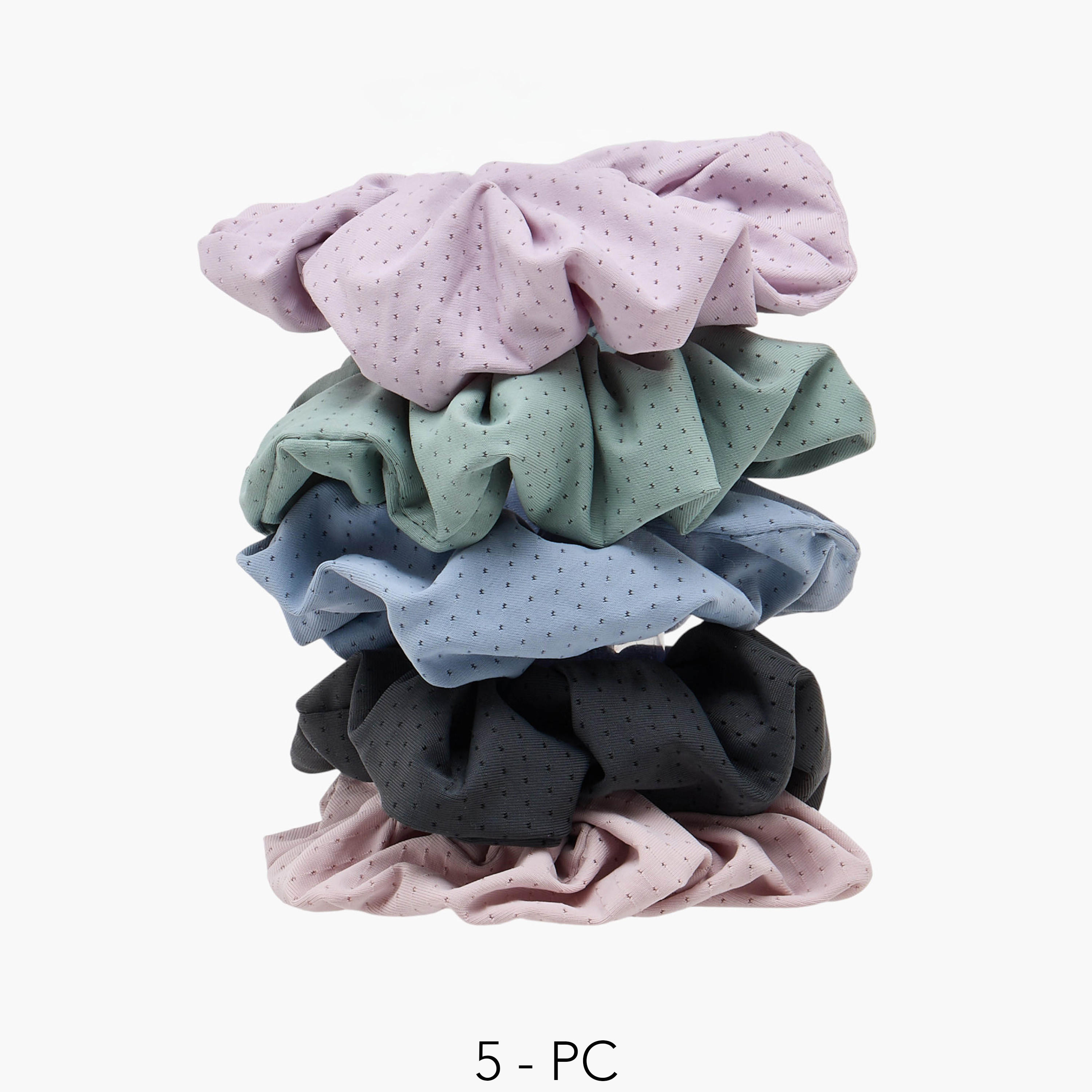طقم ربطات شعر سكرانشي بطبعات 5 قطع من جلو-women-hairaccessories-scrunchies-image-5