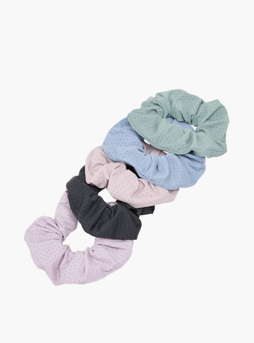 طقم ربطات شعر سكرانشي بطبعات 5 قطع من جلو-women-hairaccessories-scrunchies-image-2
