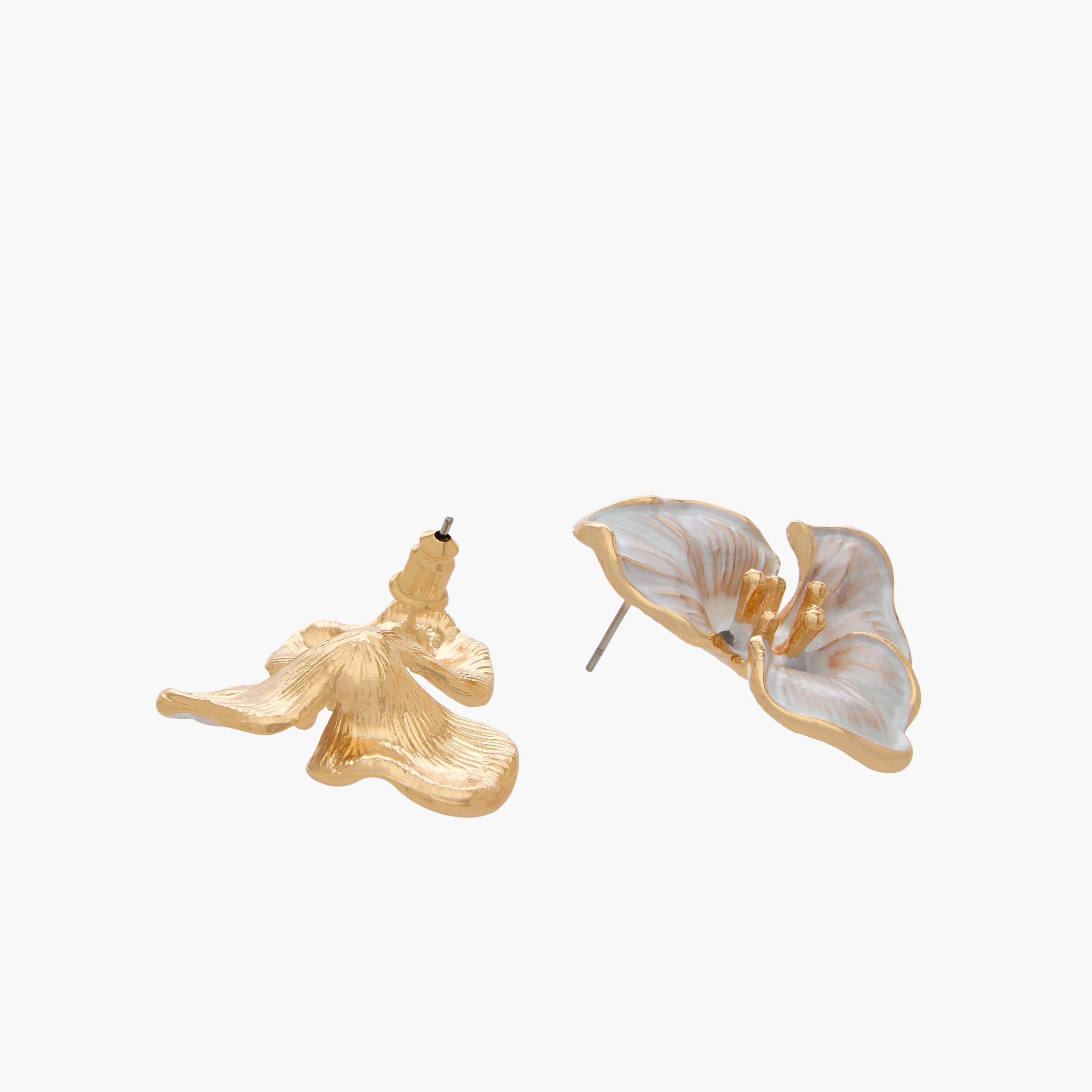Metallic Floral Stud Earrings with Pushback Closure-women-watchesandjewellery-jewellery-earrings-image-3