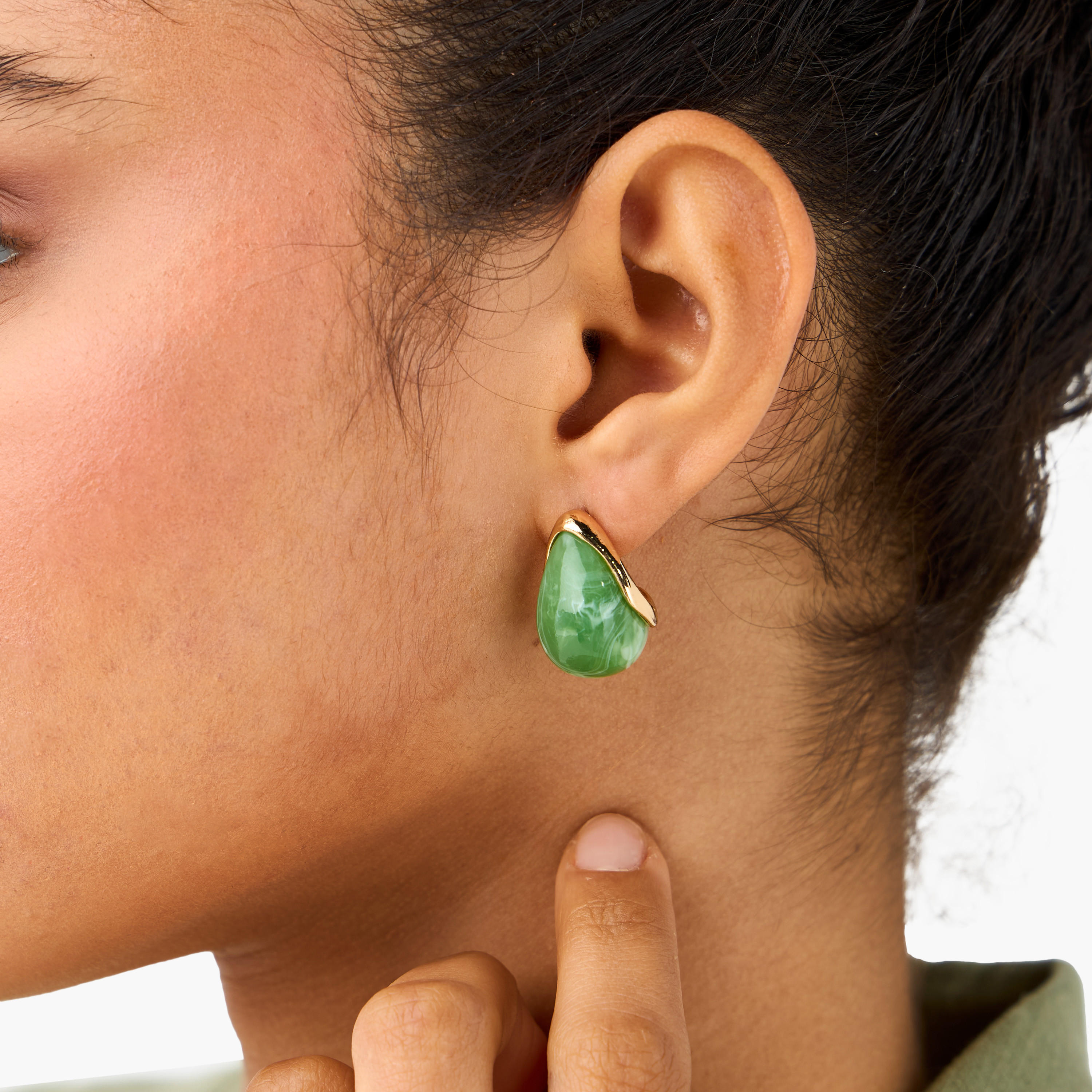 حلقان ميتاليك متنوعة بمكبس إغلاق خلفي - عبوة من 3 قطع-women-watchesandjewellery-jewellery-earrings-image-6