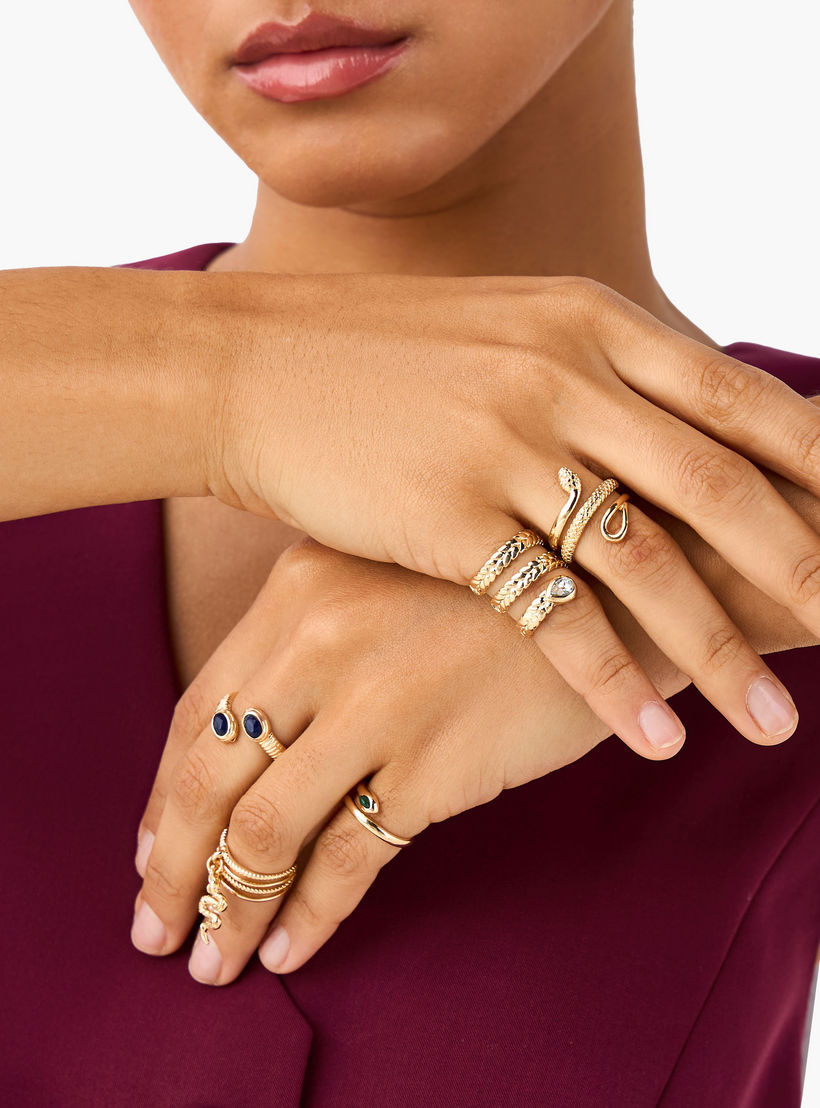 خواتم معدن مزينة بتشطيب ذهبي - طقم من 5 قطع-women-watchesandjewellery-jewellery-rings-image-2
