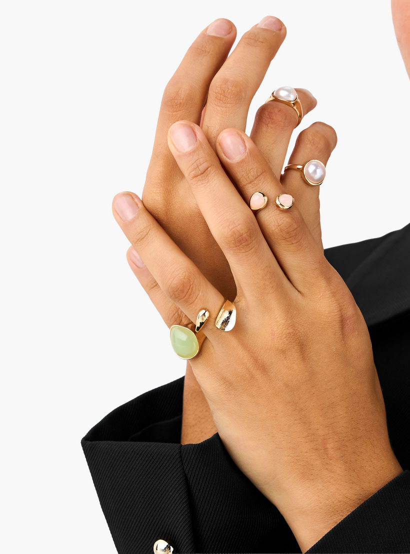 طقم خواتم ذهبية 5 قطع بتفاصيل لؤلؤ-women-watchesandjewellery-jewellery-rings-image-2