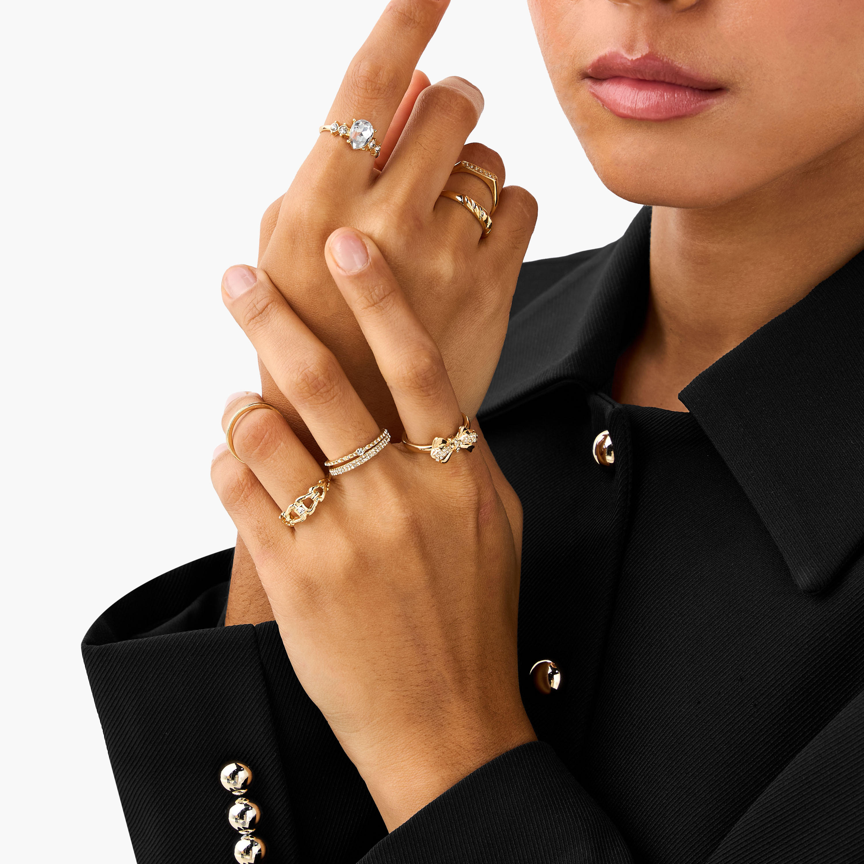 طقم من 8 خواتم بلون ذهبي وزينة-women-watchesandjewellery-jewellery-rings-image-2