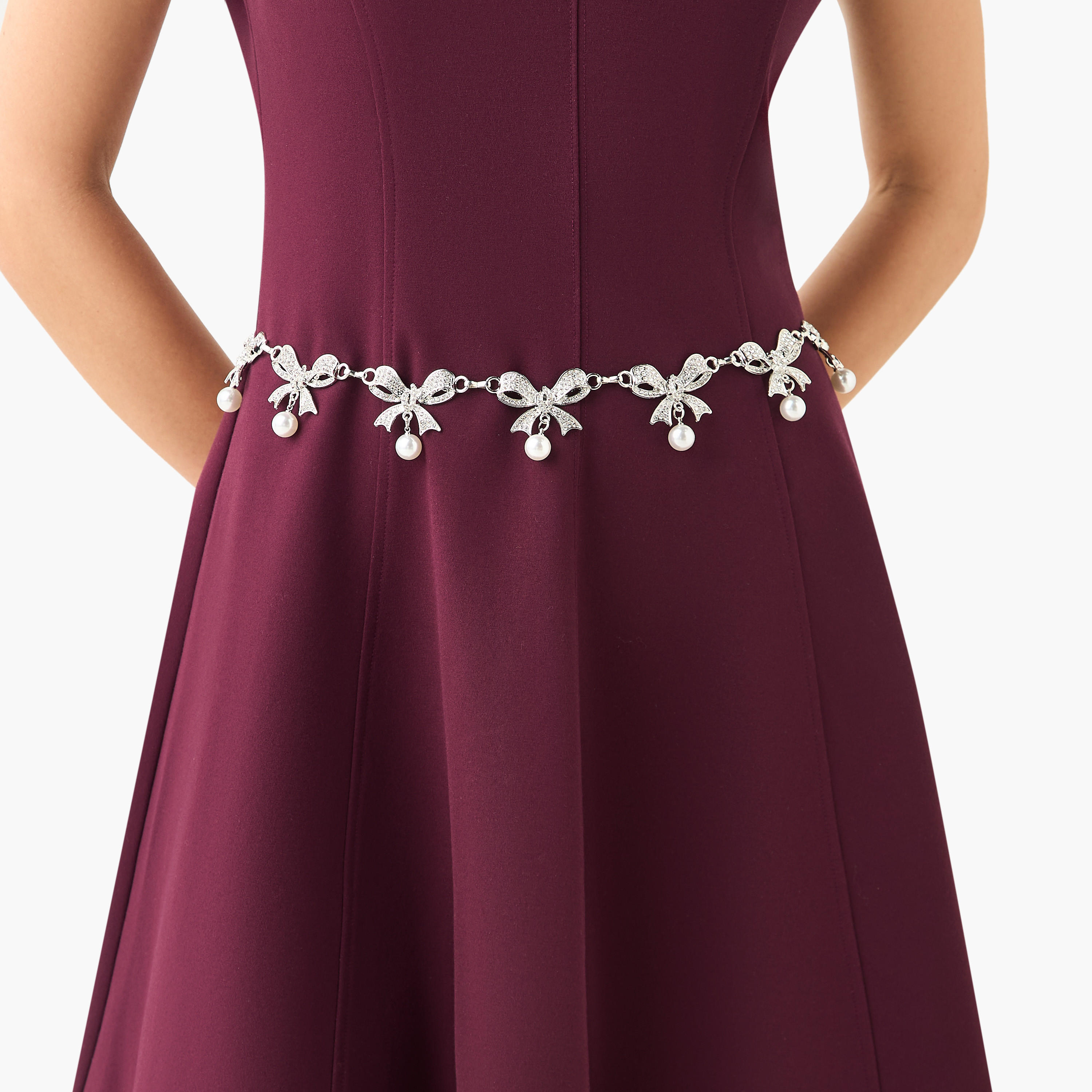 حزام خصر ميتالك بتفاصيل فيونكة وتزيينات لؤلؤية-women-clothingaccessories-belts-image-2