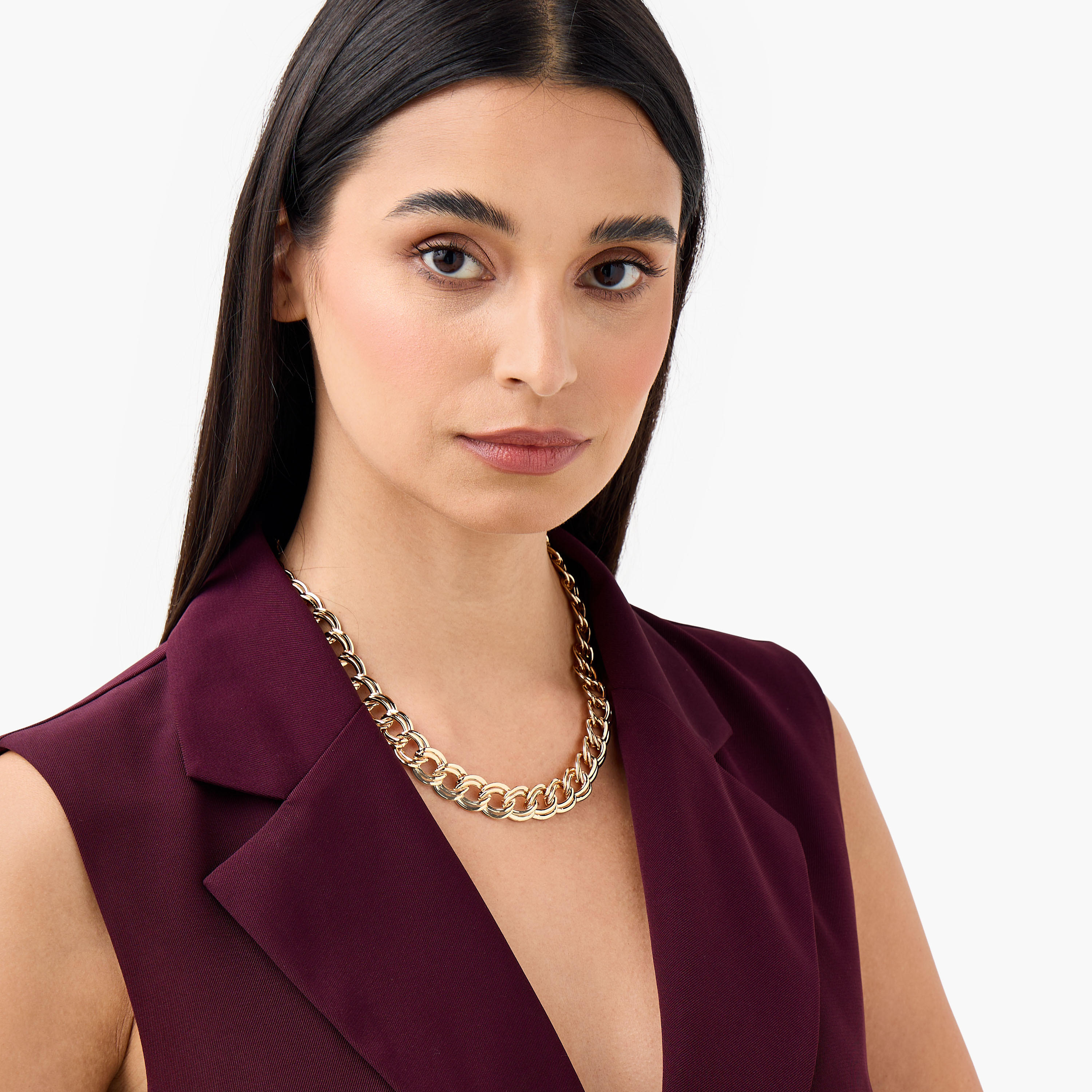 Metal Necklace with Chunky Chain-women-watchesandjewellery-jewellery-necklacesandpendants-image-2