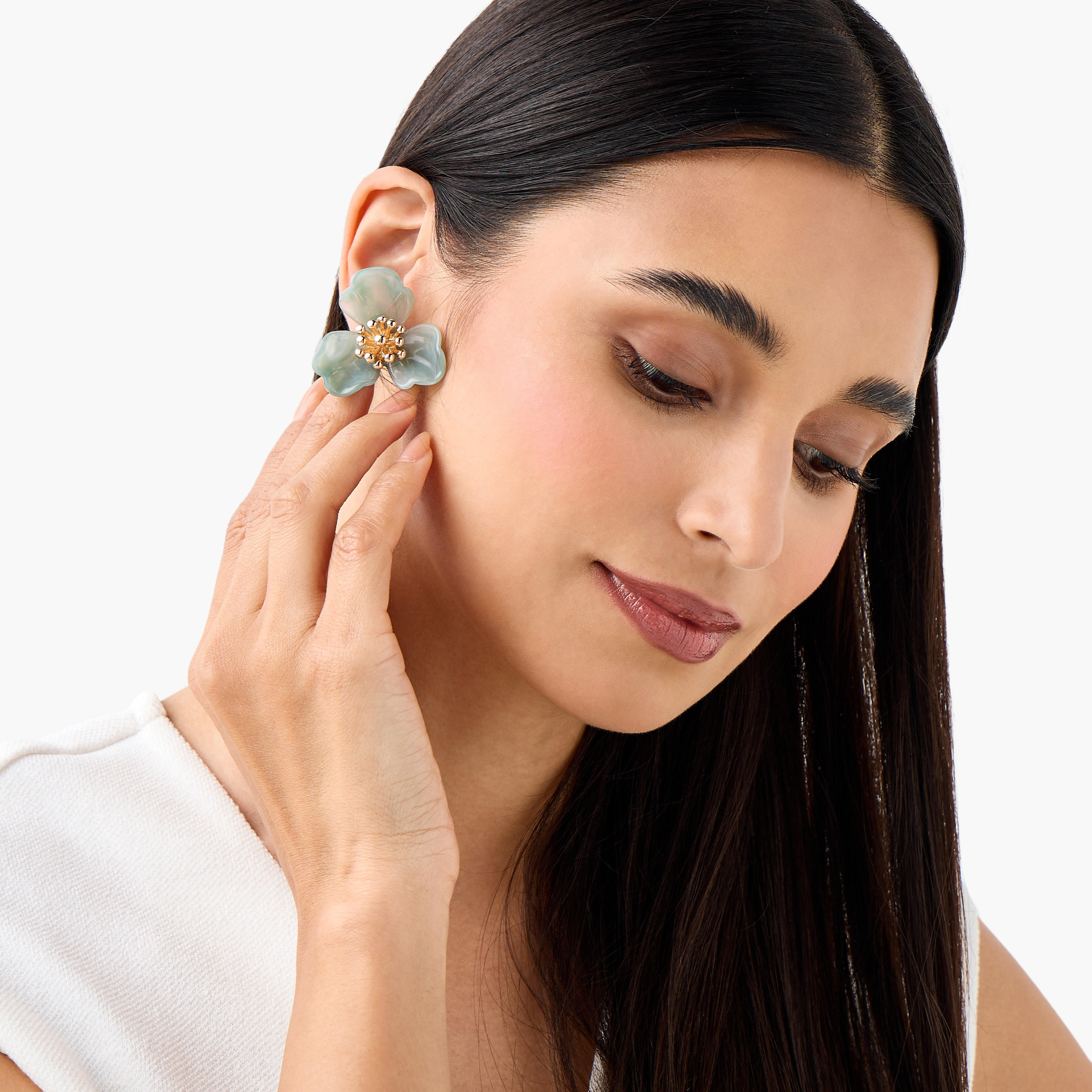 Resin Finish Flower Stud Earring with Pushback Closure-women-watchesandjewellery-jewellery-earrings-image-2