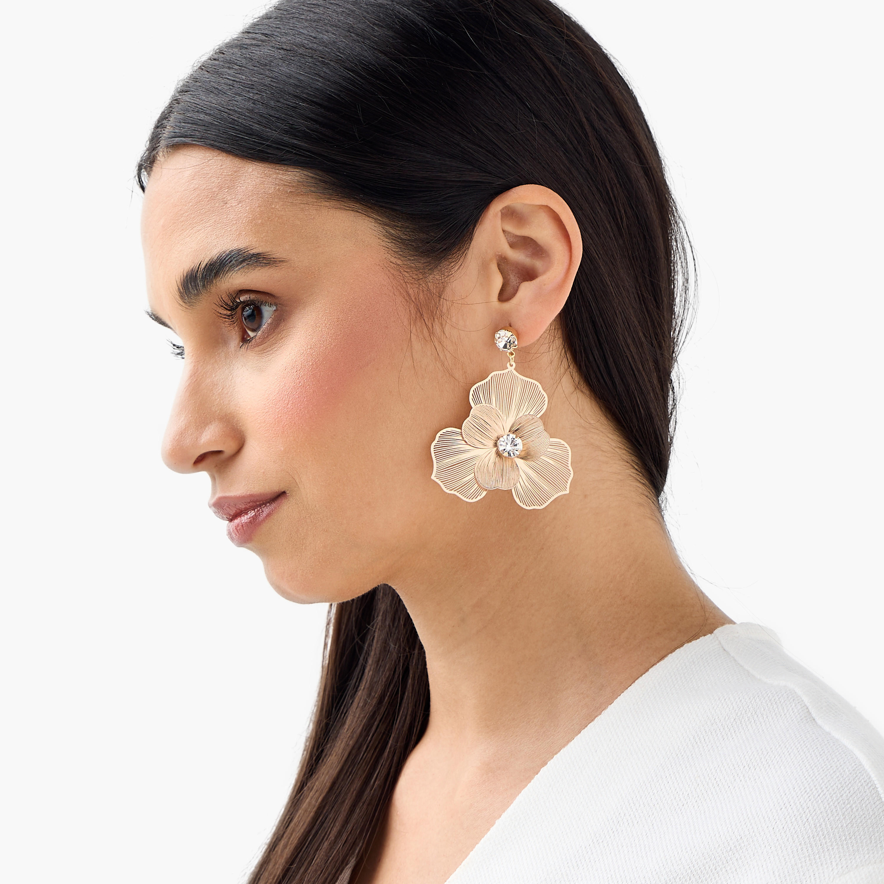 أقراط معدنية بتصميم زهرة مزخرفة ومكبس إغلاق خلفي-women-watchesandjewellery-jewellery-earrings-image-2