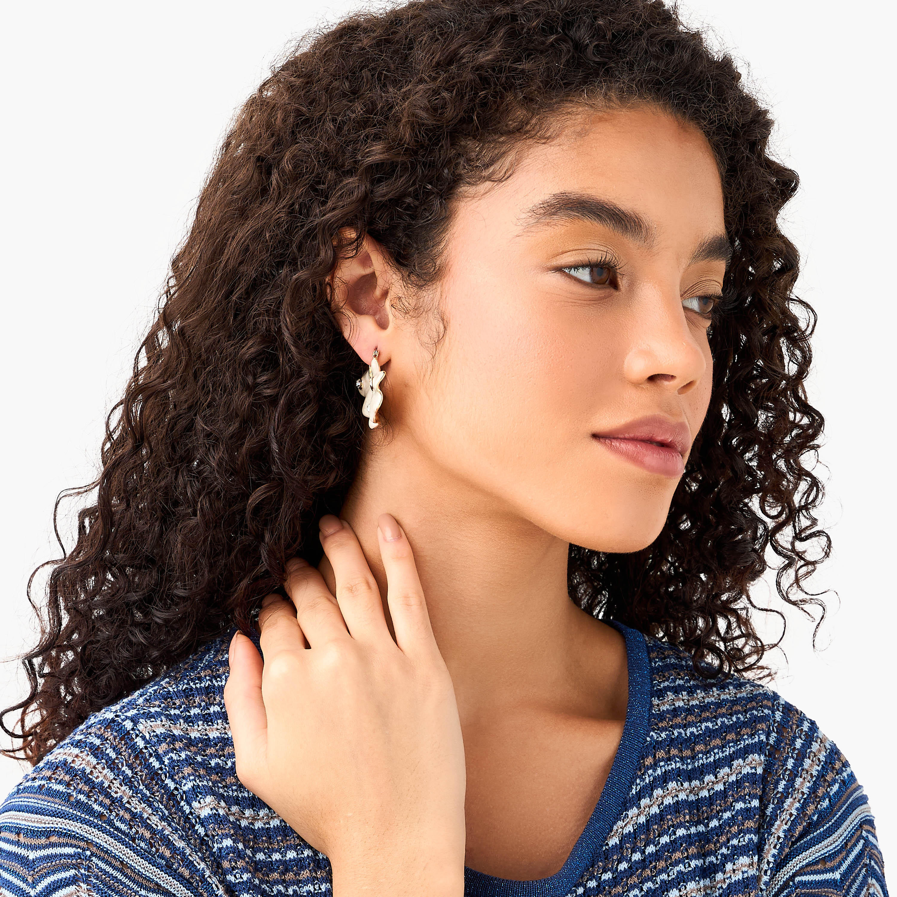 Metallic Embellished Earrings with Clasp Closure-women-watchesandjewellery-jewellery-earrings-image-2