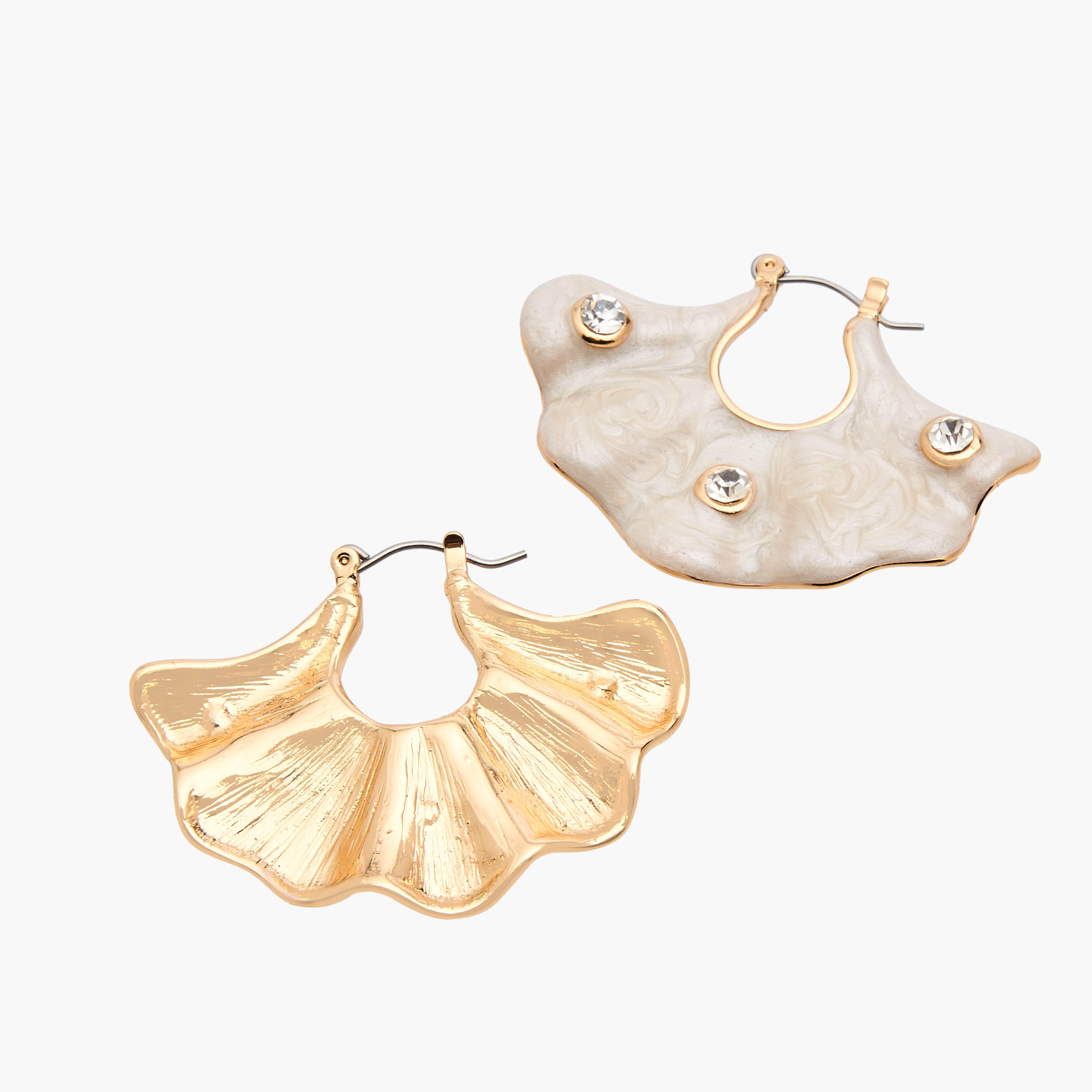 Metallic Embellished Earrings with Clasp Closure-women-watchesandjewellery-jewellery-earrings-image-5