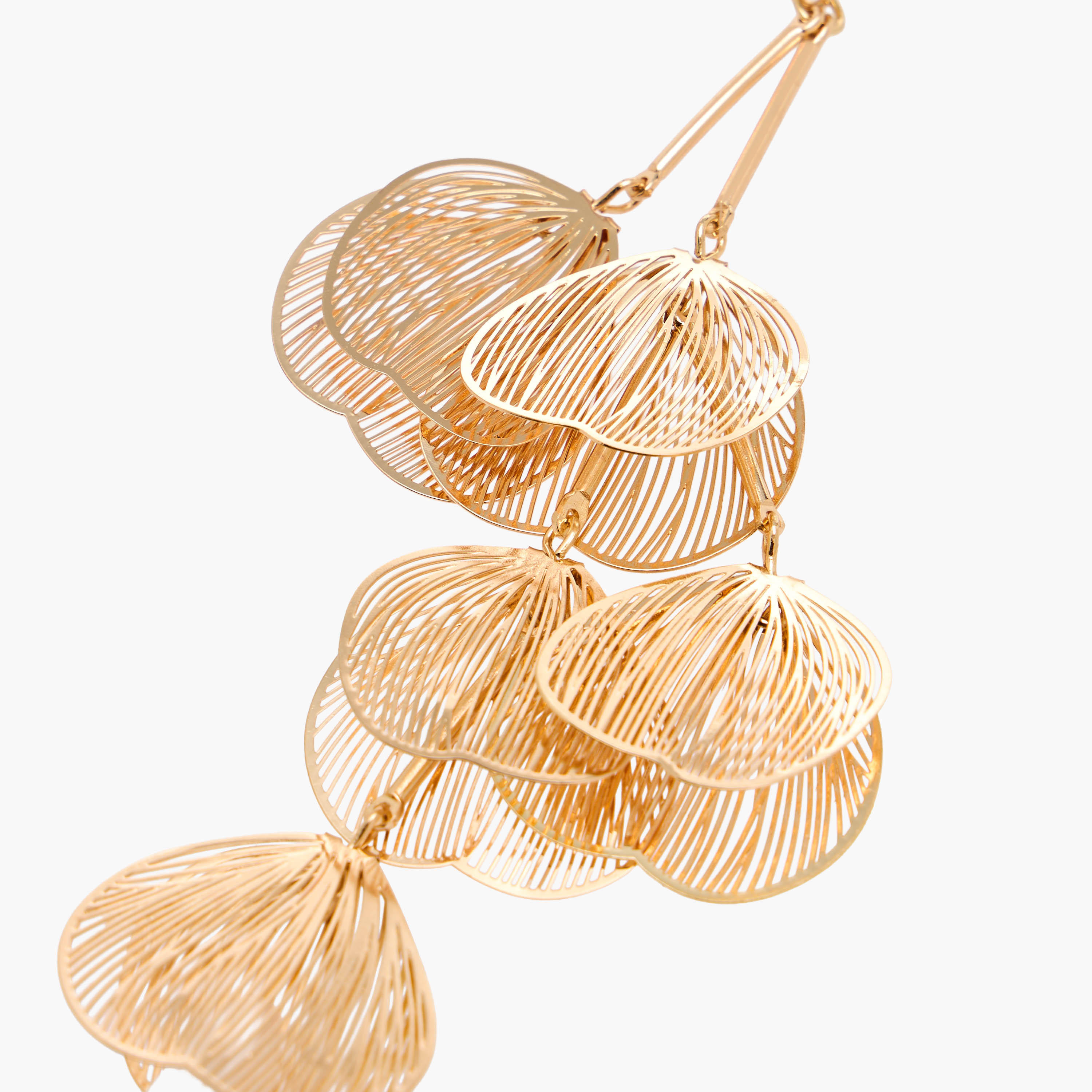 حلق ميتاليك متدلي بمشبك إغلاق خلفي-women-watchesandjewellery-jewellery-earrings-image-2