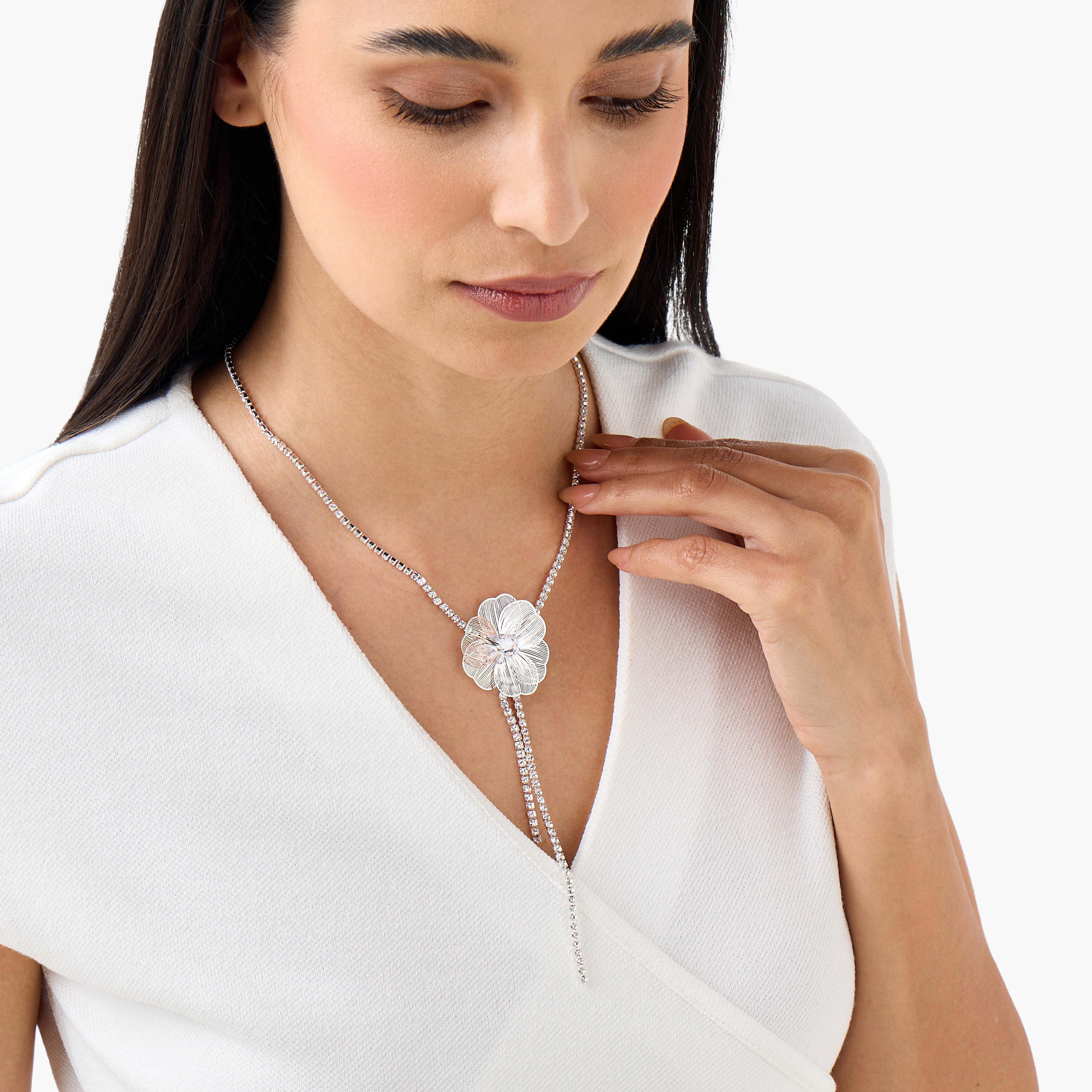 قلادة بدلاية ميتاليك ومشبك إغلاق-women-watchesandjewellery-jewellery-necklacesandpendants-image-2