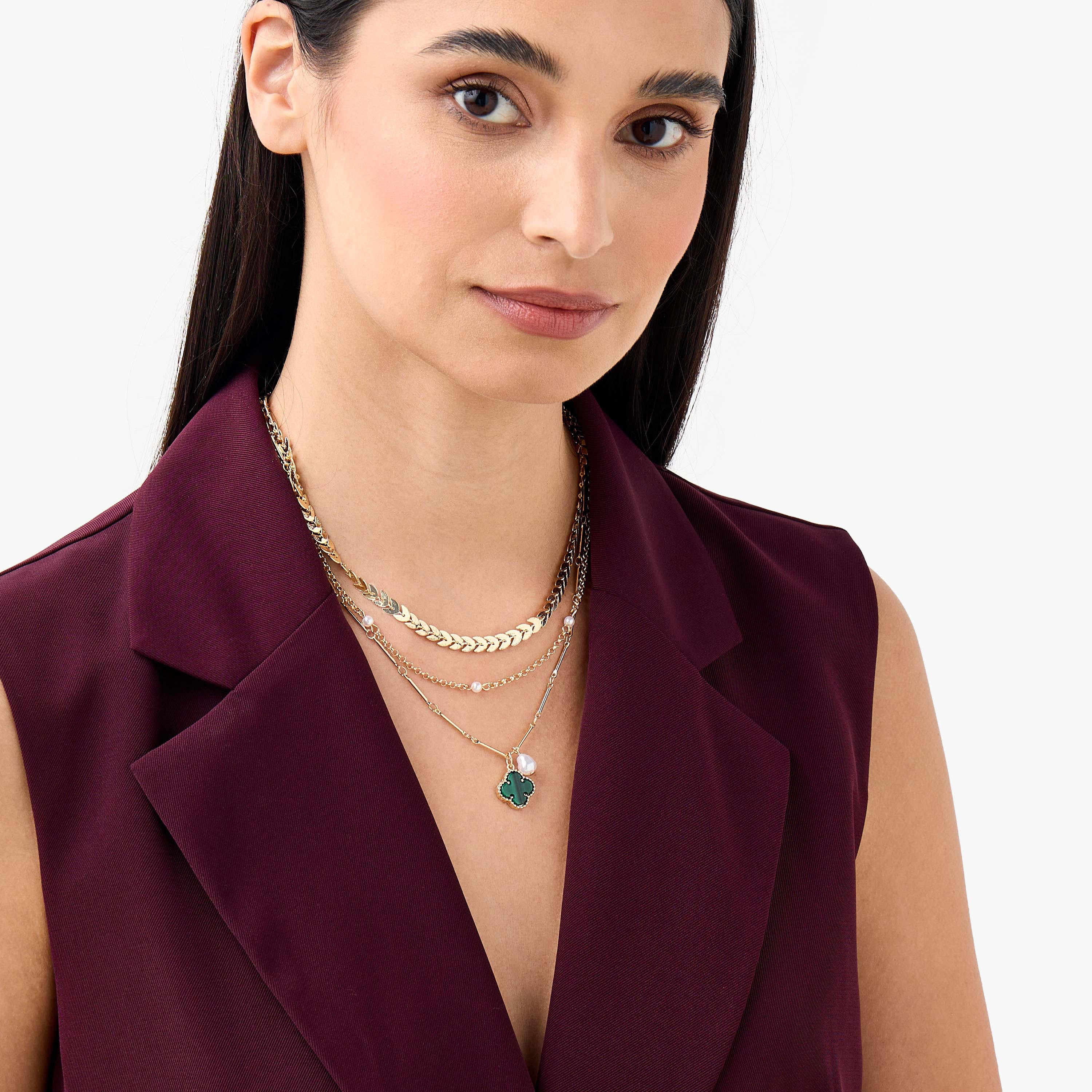 Metal Pendant Necklace with Lobster Clasp Closure-women-watchesandjewellery-jewellery-necklacesandpendants-image-2