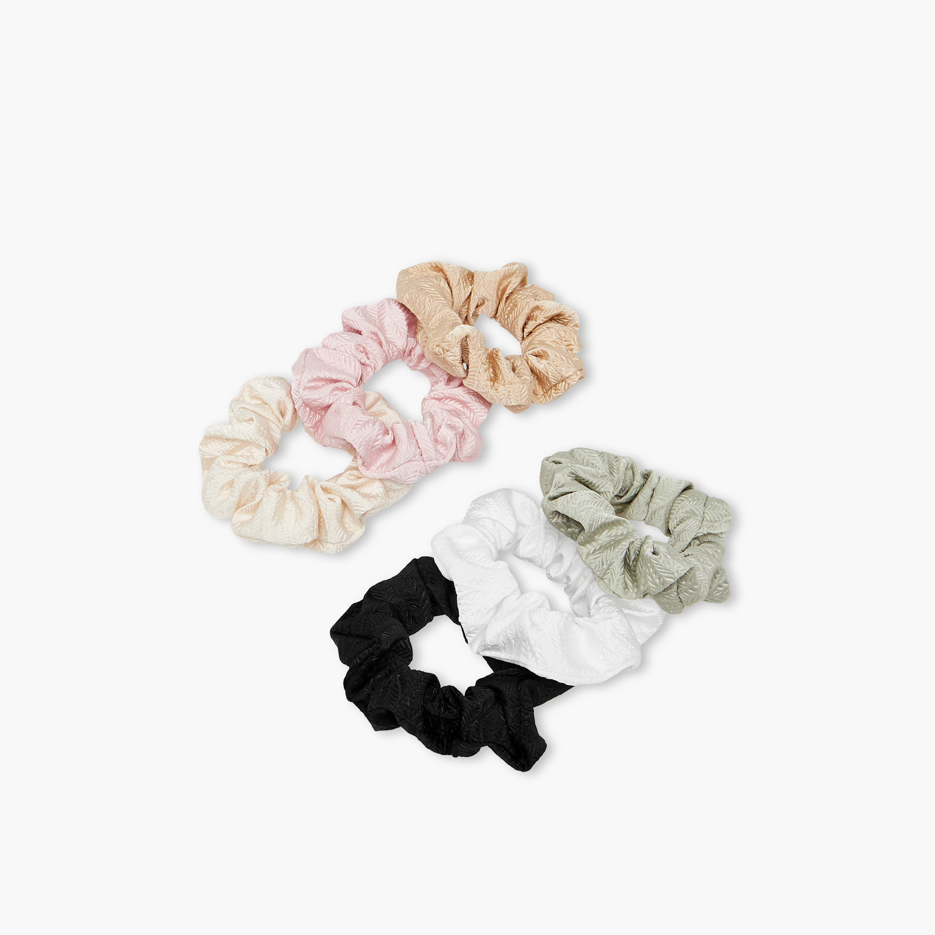 طقم ربطات شعر سكرانشي – عبوة من 6 قطع-women-hairaccessories-scrunchies-image-3