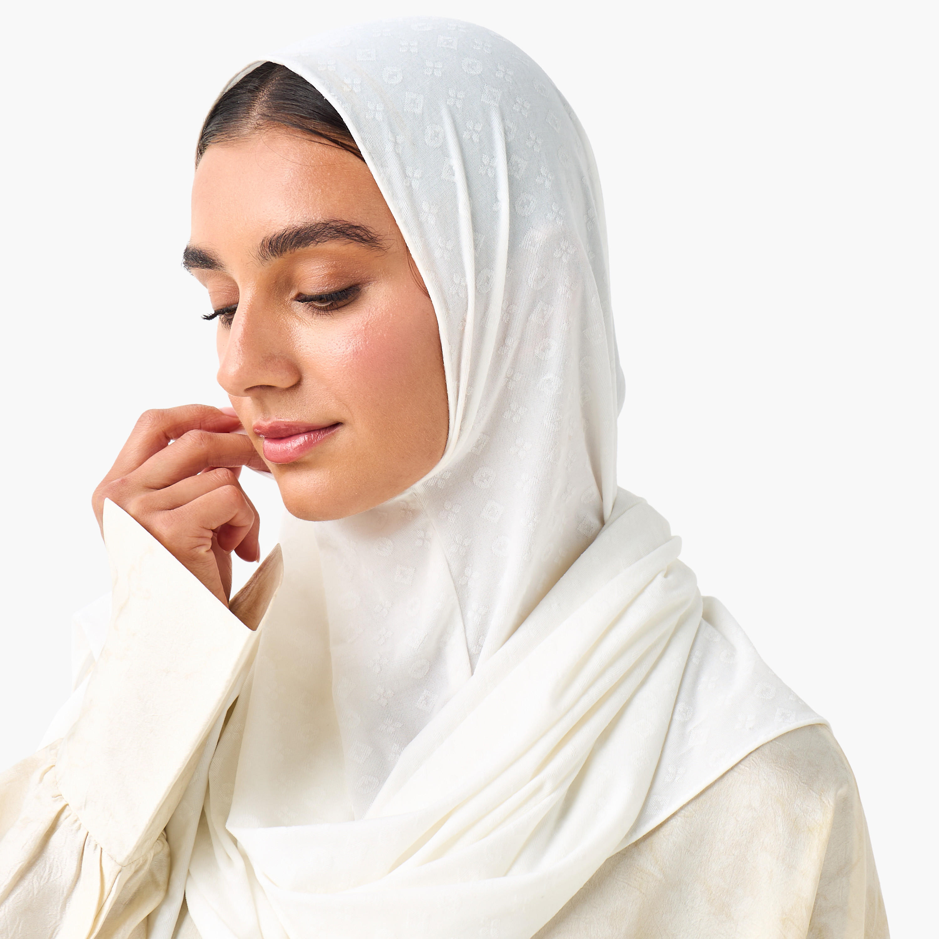 Hijab Jacquard Cream-women-winterwear-scarves-image-4