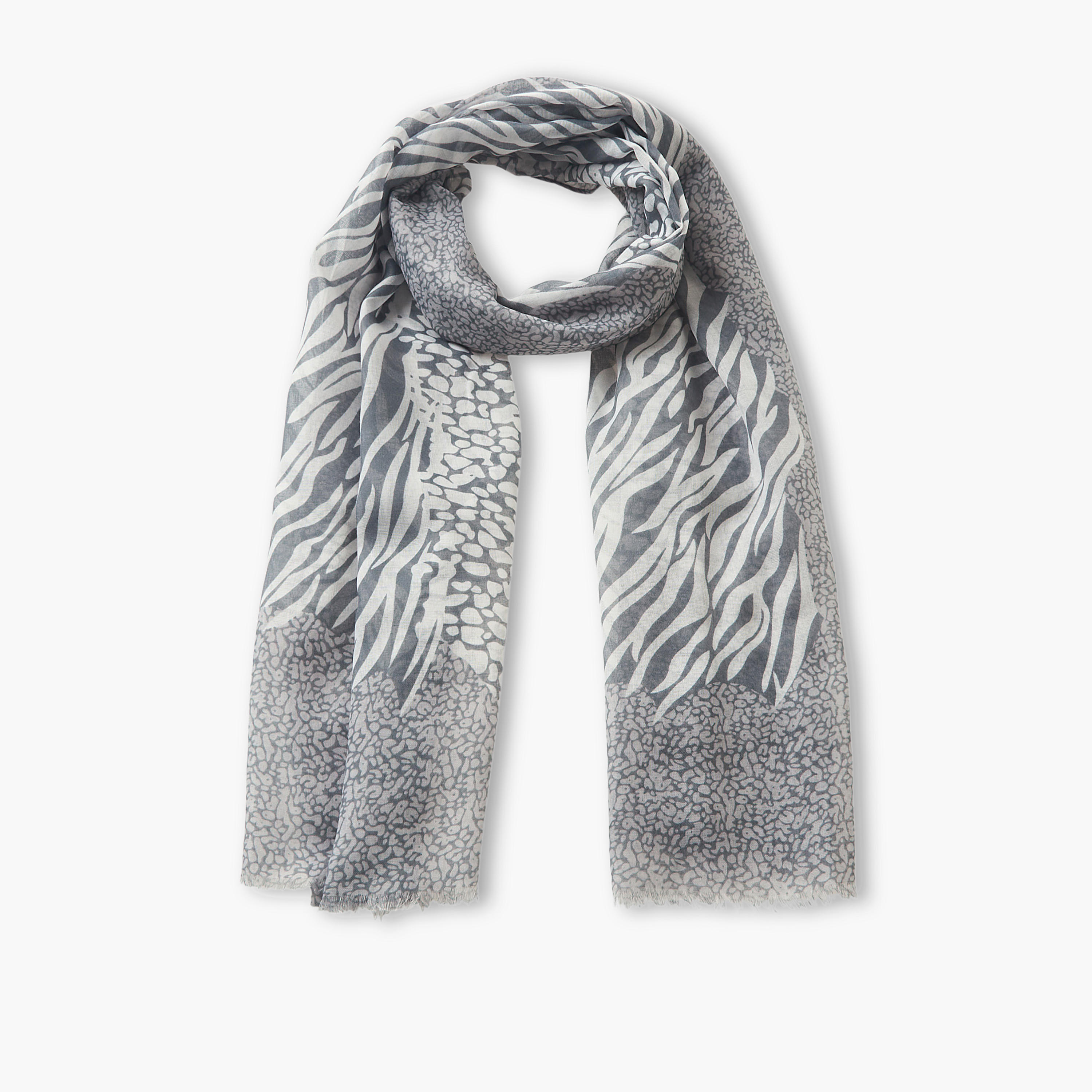 وشاح أنيق بنقشة زهور متعدد الألوان-women-winterwear-scarves-image-5