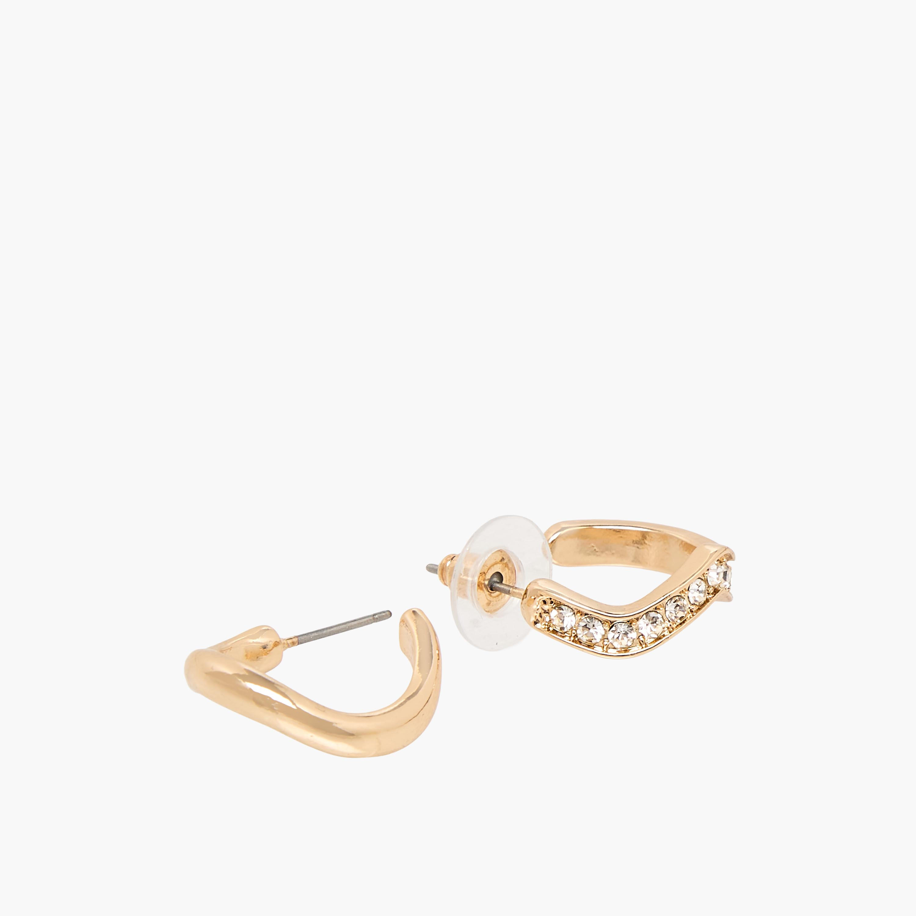 حلقان بلون ذهبي بمكبس إغلاق خلفي – طقم 6 قطع-women-watchesandjewellery-jewellery-earrings-image-4
