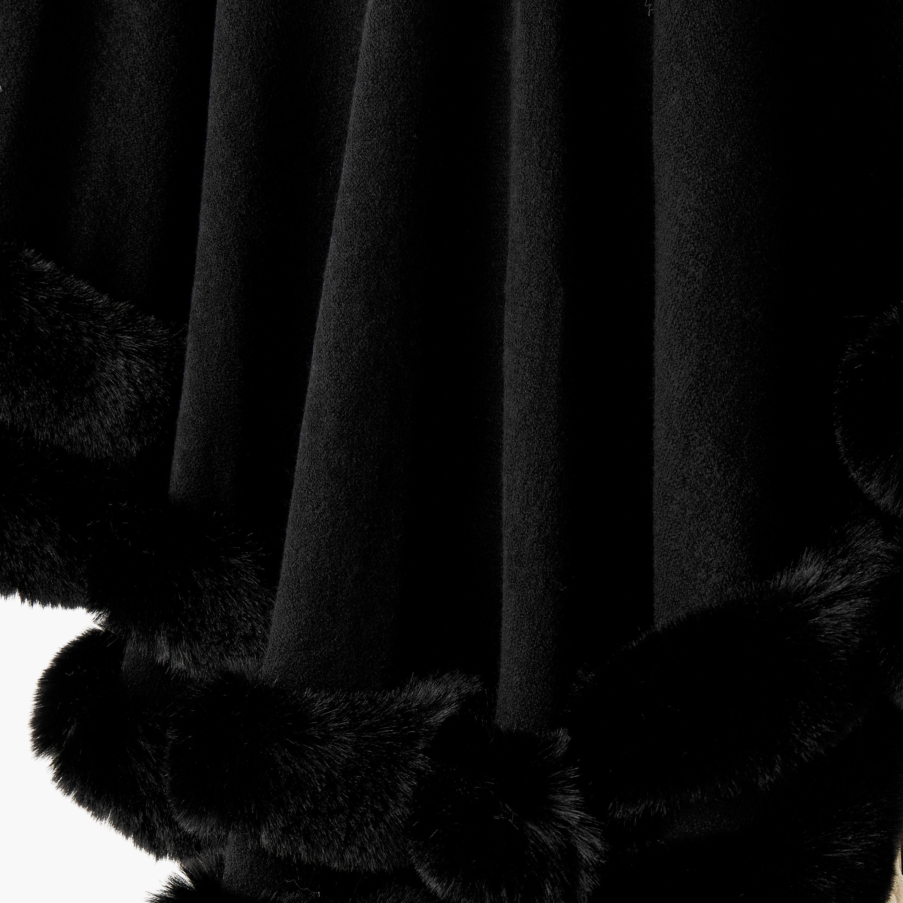 Scarf Cape Shaped with Fur Trim Design-women-winterwear-scarves-image-5