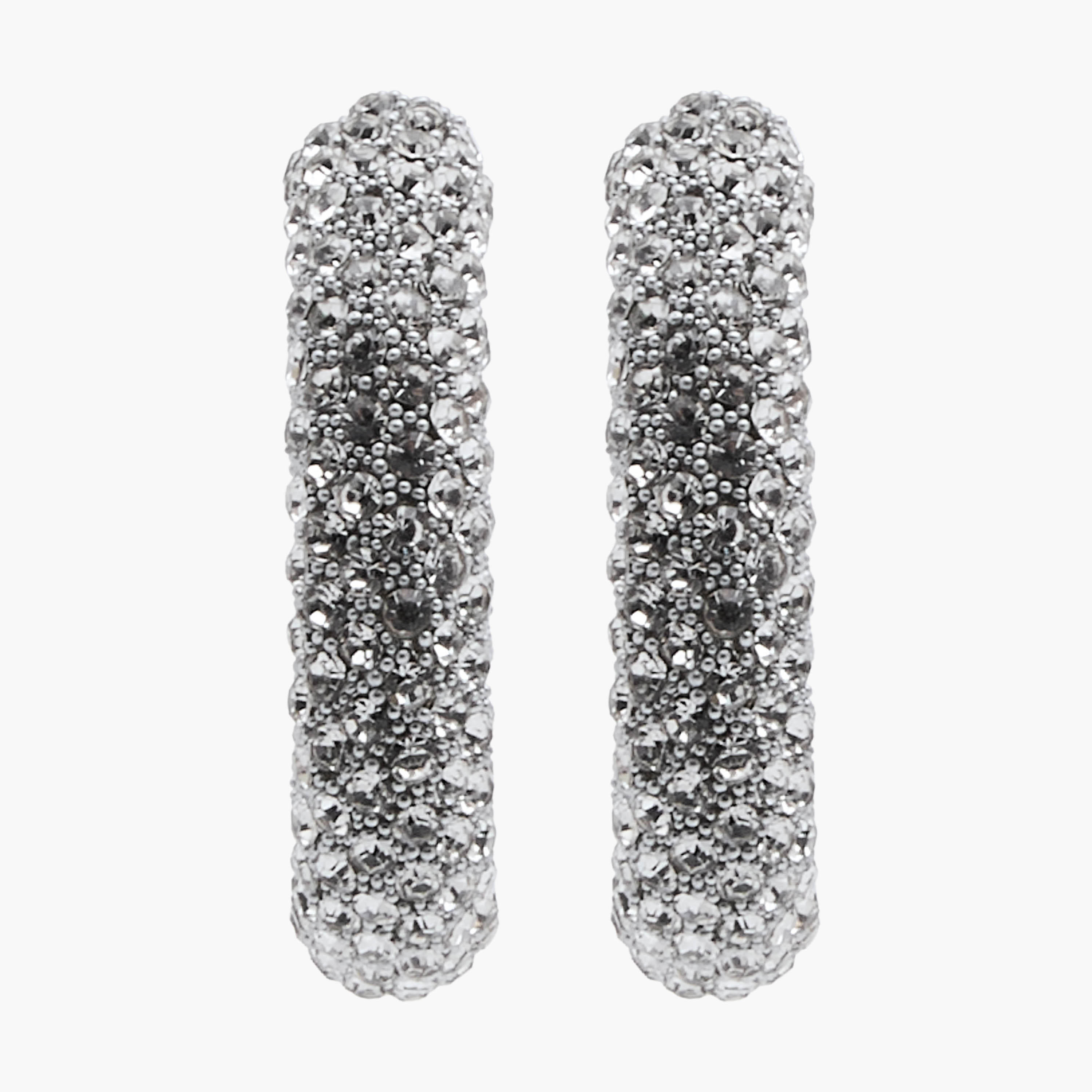 حلقان طوق ميتالك مزيّن مع مكبس إغلاق خلفي-women-watchesandjewellery-jewellery-earrings-image-3