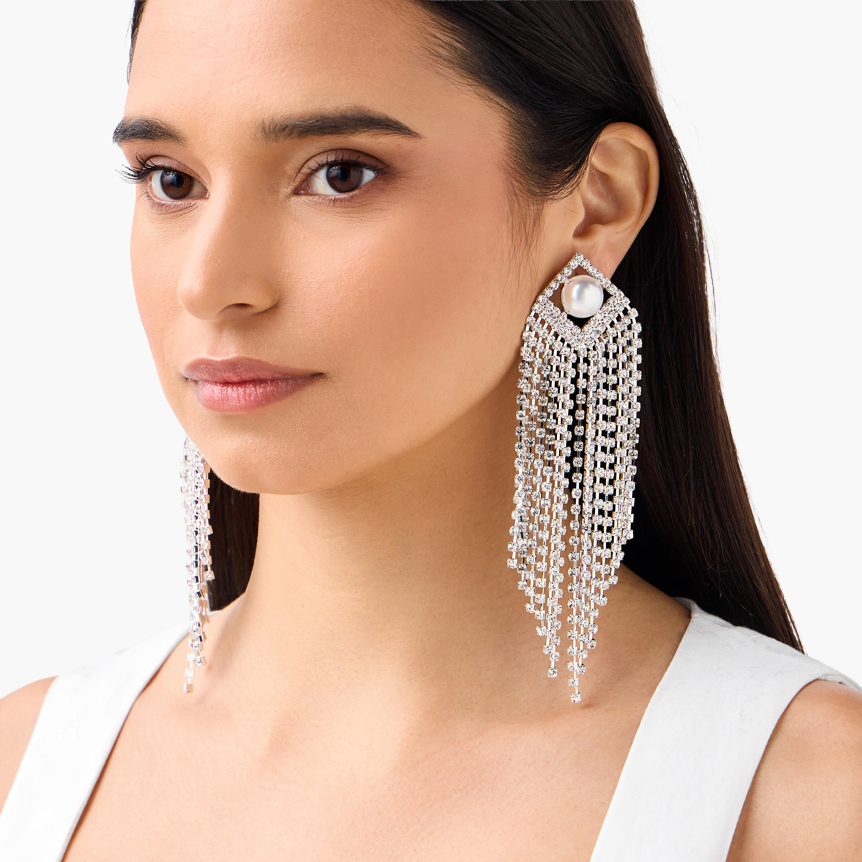 أقراط شراشيب معدنية مزينة بمكبس إغلاق خلفي-women-watchesandjewellery-jewellery-earrings-image-2