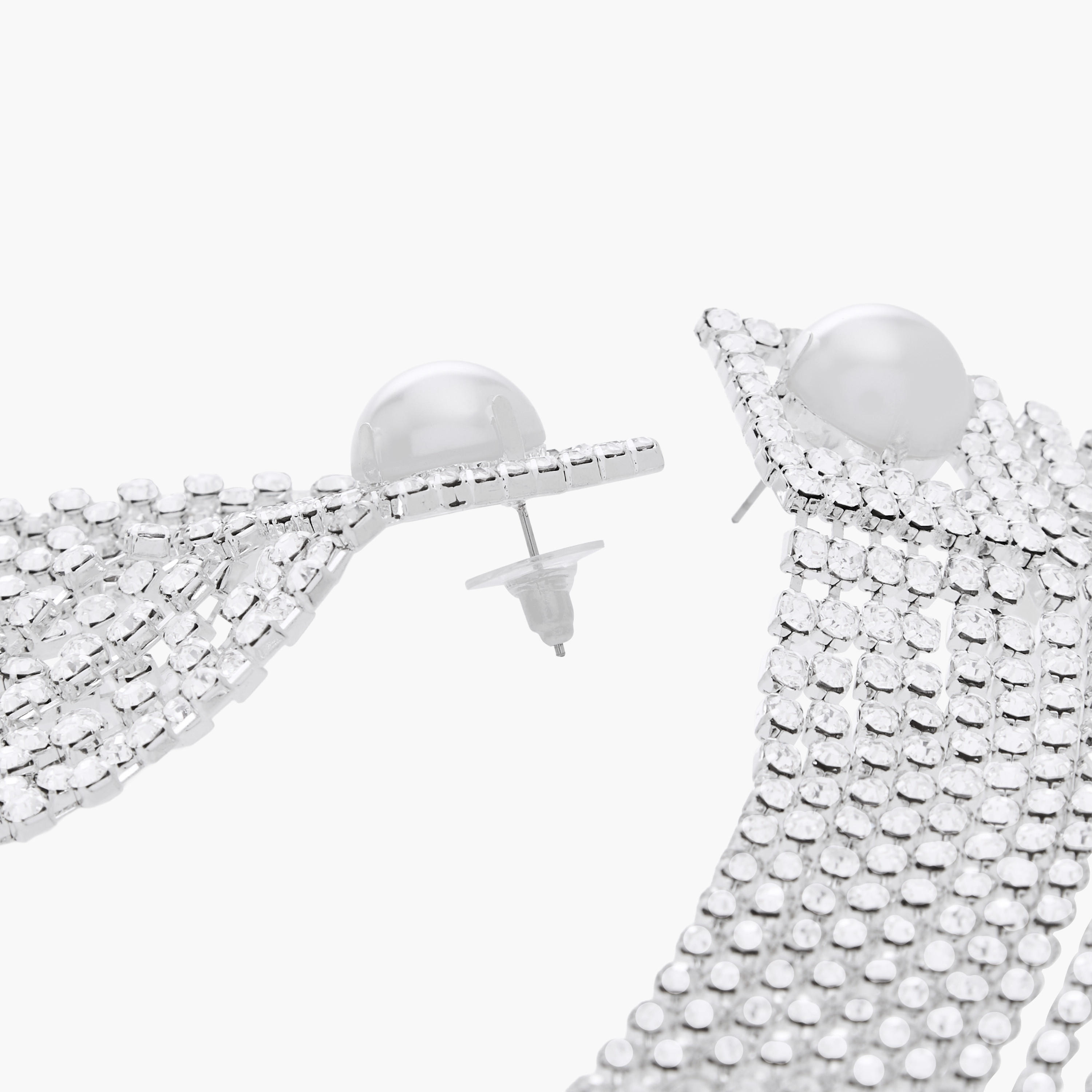 أقراط شراشيب معدنية مزينة بمكبس إغلاق خلفي-women-watchesandjewellery-jewellery-earrings-image-4