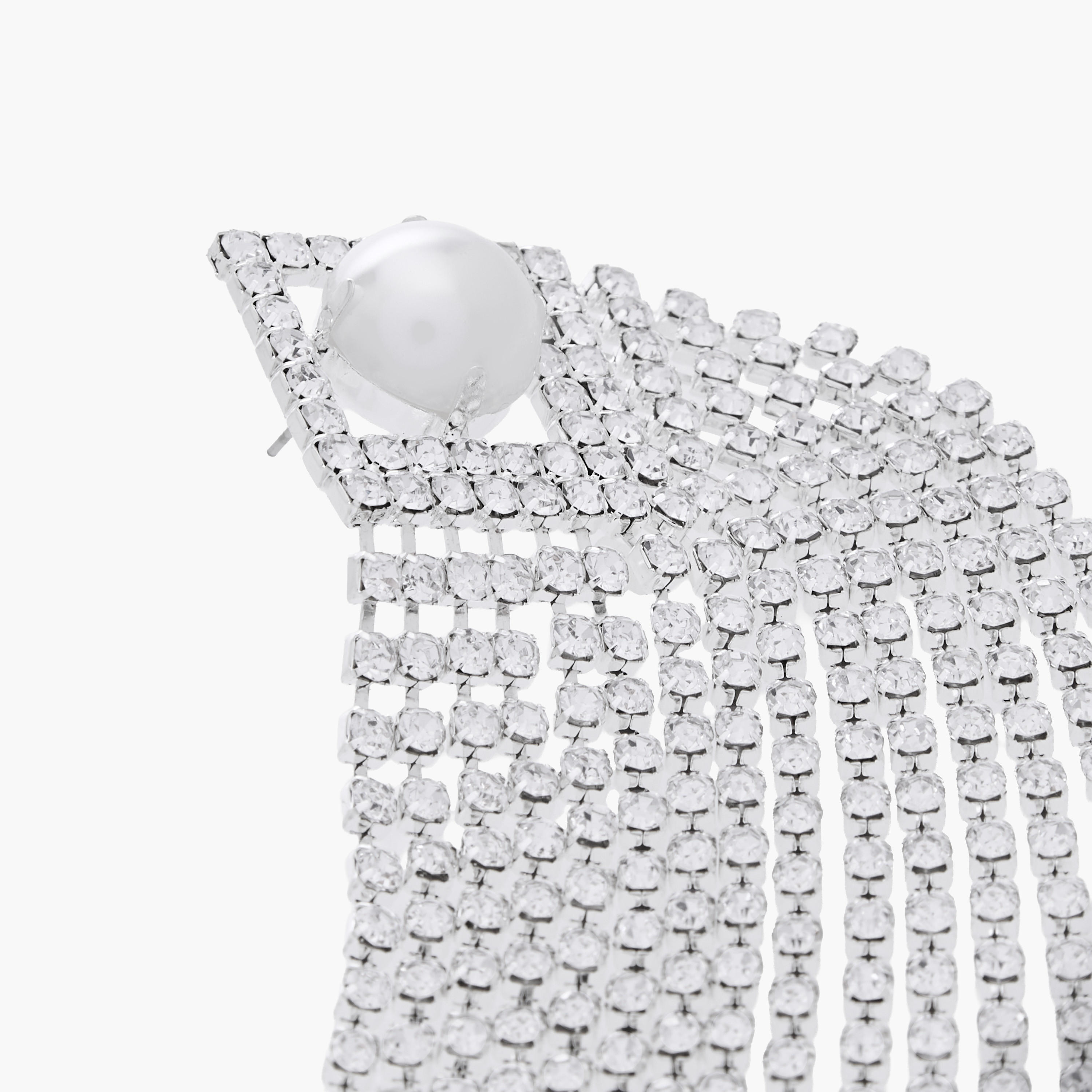 أقراط شراشيب معدنية مزينة بمكبس إغلاق خلفي-women-watchesandjewellery-jewellery-earrings-image-5