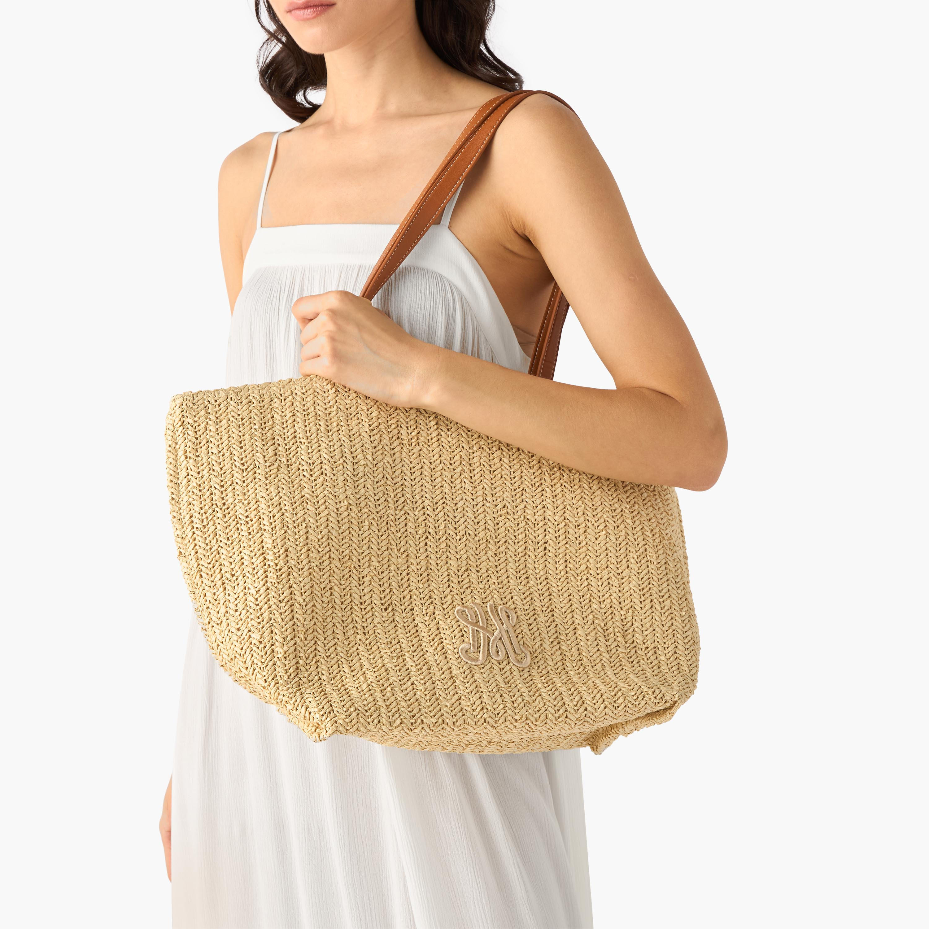 شنطة توتي بتطريز مونوجرام ومقابض مزدوجة-women-bagsandwallets-handbags-image-7