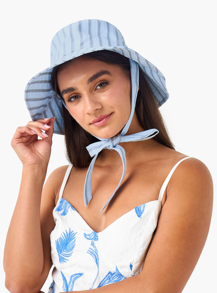 قبعة مخططة برباط-women-clothingaccessories-capsandhats-image-7