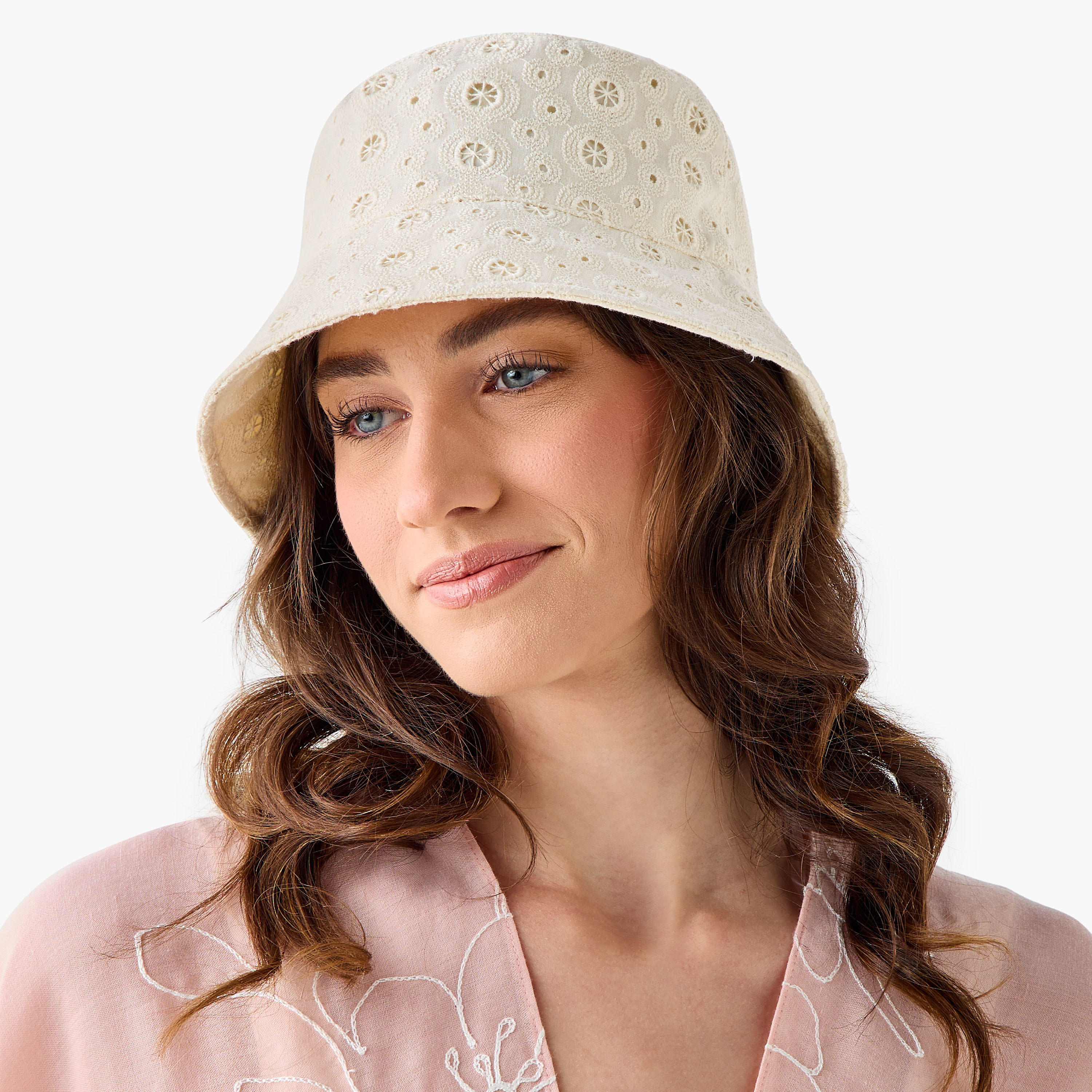 قبعة دلو مطرزة-women-clothingaccessories-capsandhats-image-5