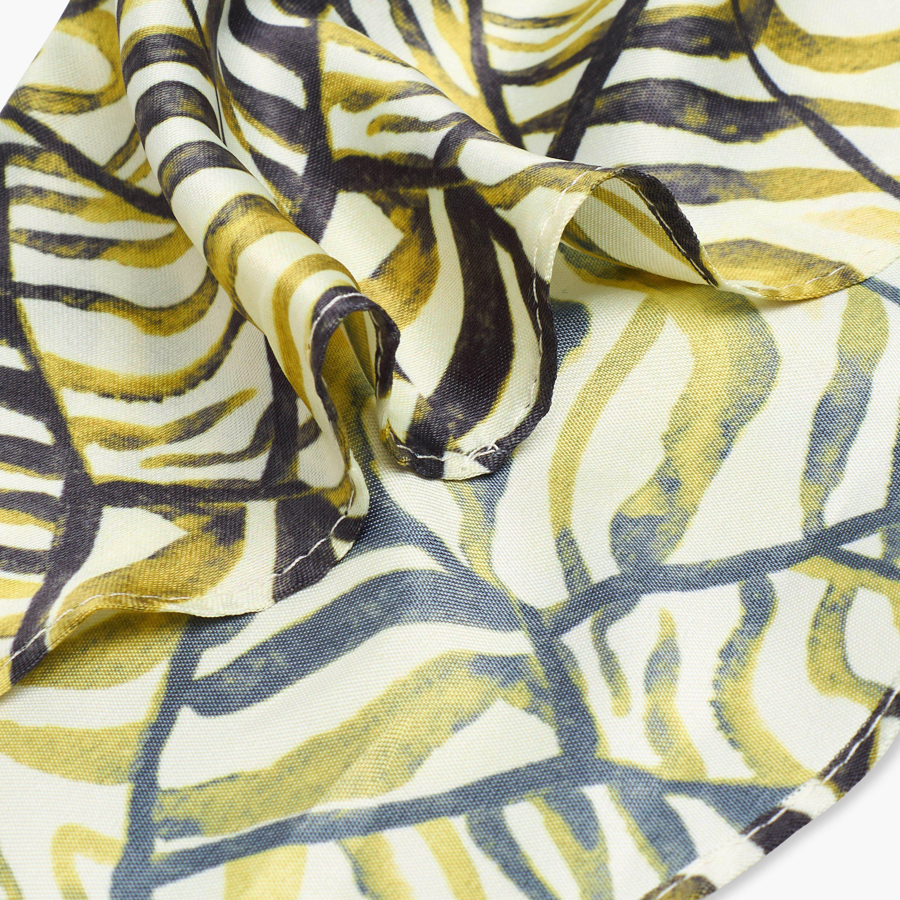 وشاح ساتان بطبعات استوائية-women-clothingaccessories-scarves-image-5