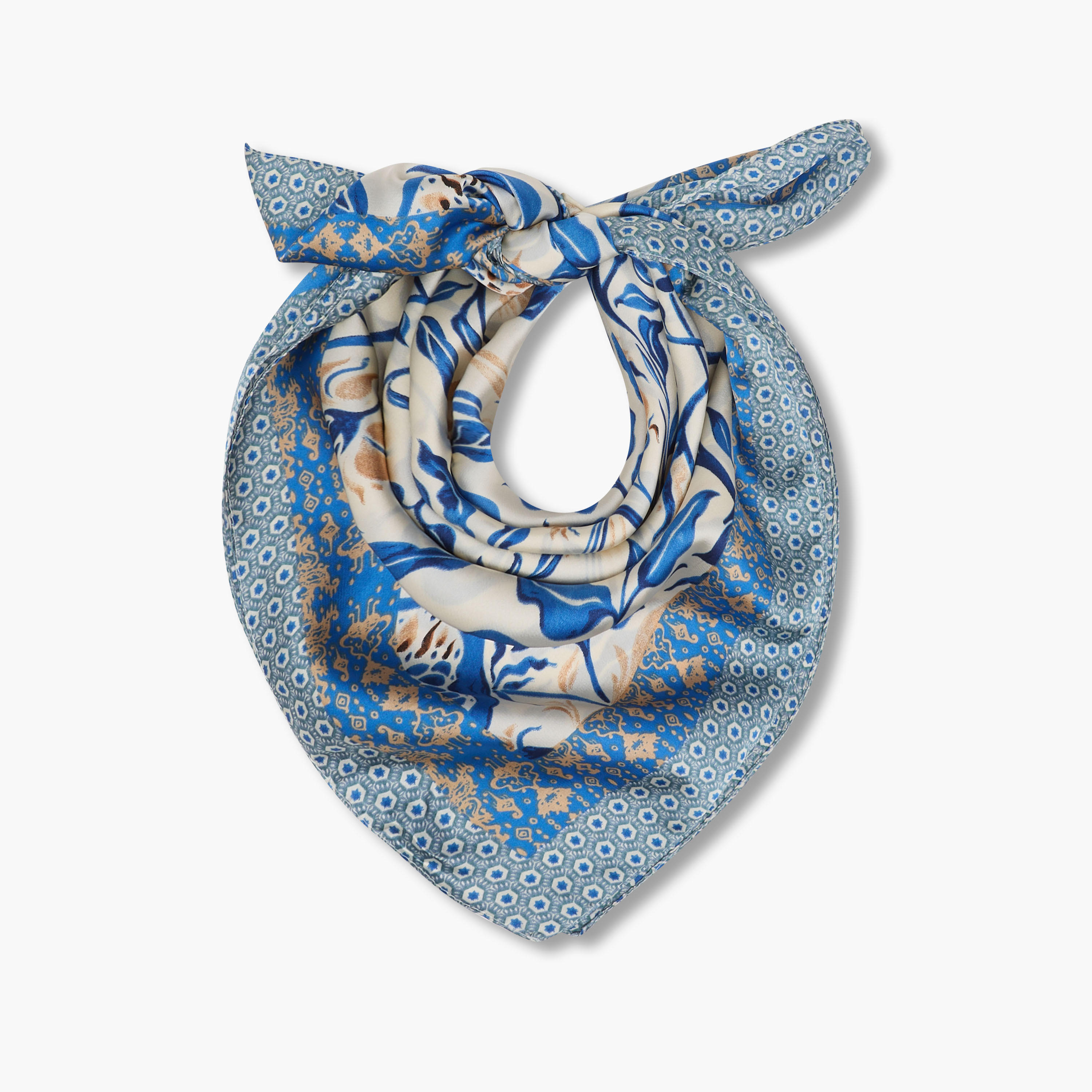 وشاح ساتان مربع بطبعات زهرية-women-winterwear-scarves-image-3