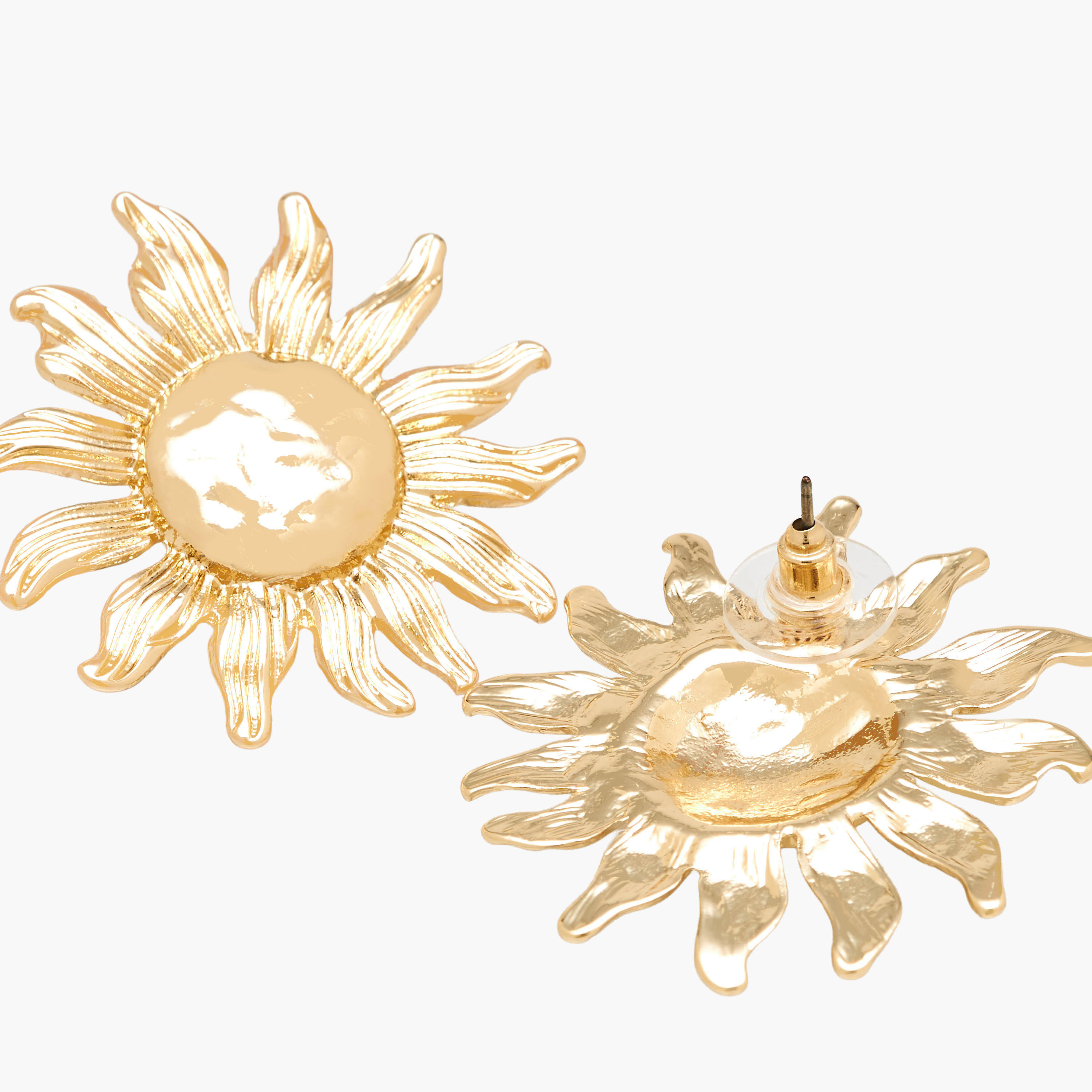 أقراط بلون ذهبي وتصميم شمس ومكبس إغلاق خلفي-women-watchesandjewellery-jewellery-earrings-image-5