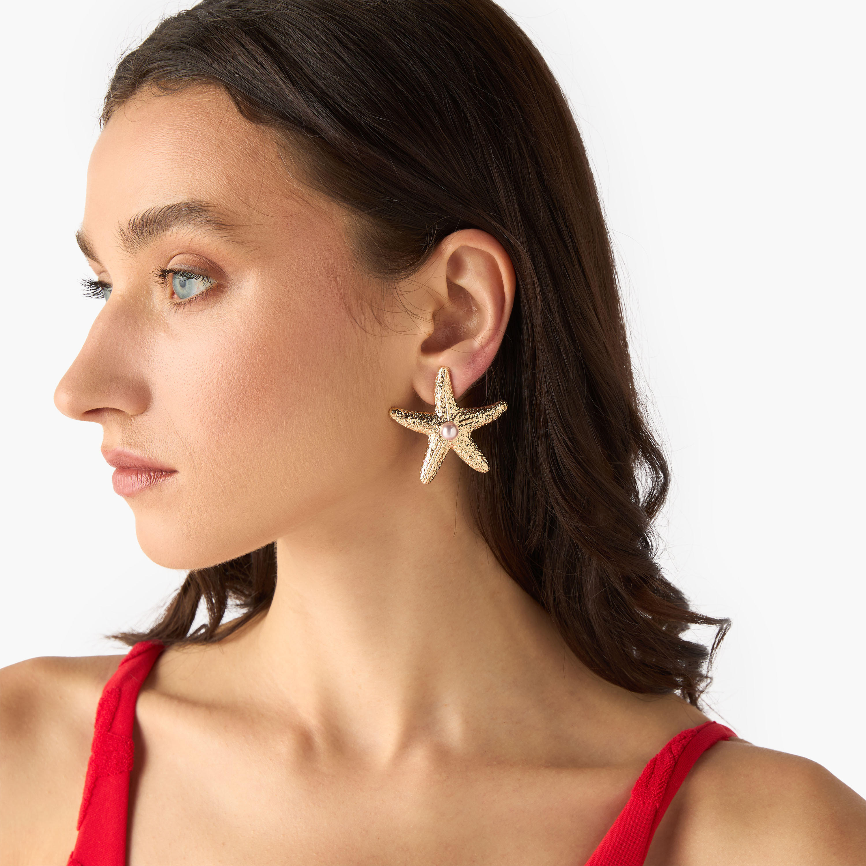 أقراط نجمة البحر مزينة باللؤلؤ بلون ذهبي ومكبس إغلاق خلفي-women-watchesandjewellery-jewellery-earrings-image-2