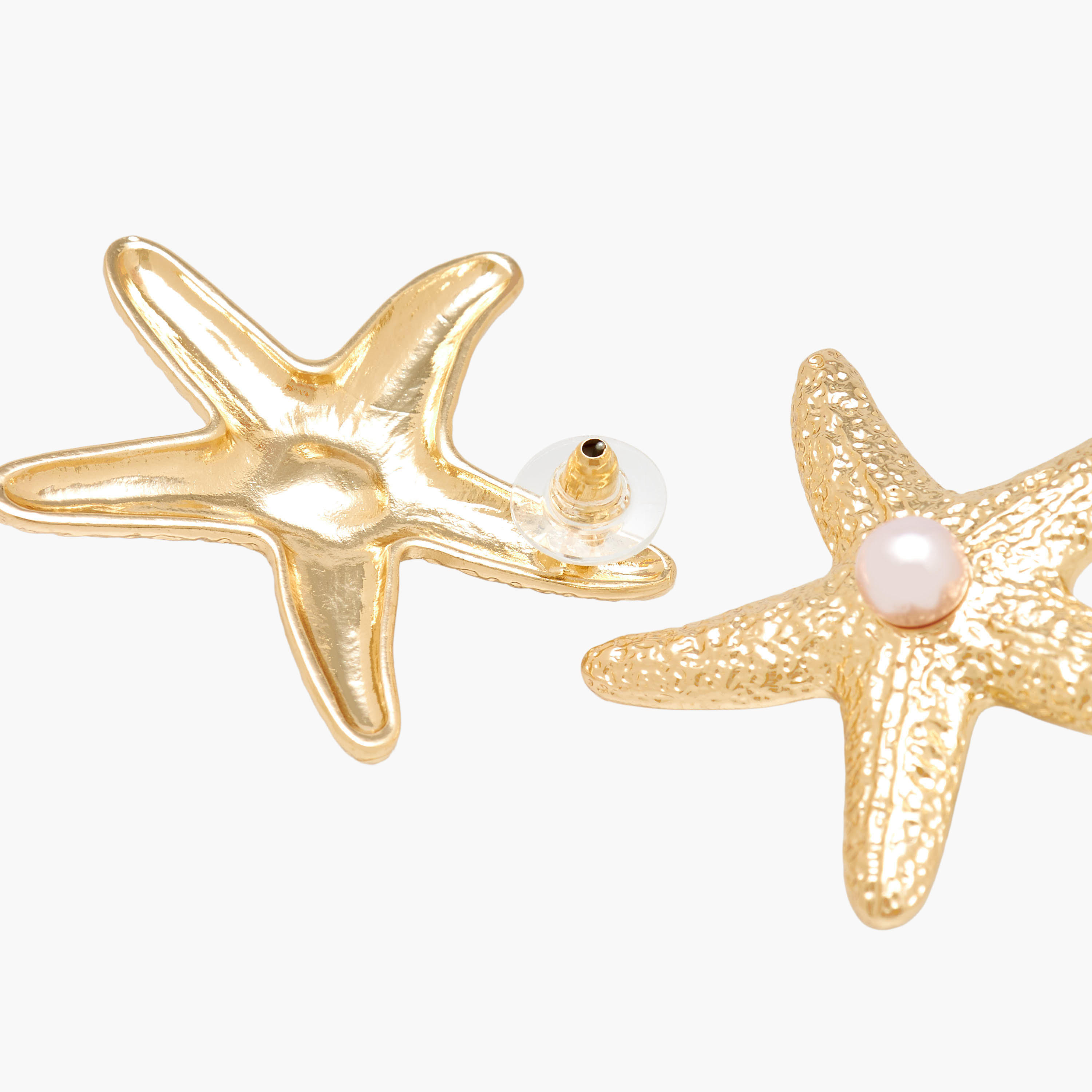 أقراط نجمة البحر مزينة باللؤلؤ بلون ذهبي ومكبس إغلاق خلفي-women-watchesandjewellery-jewellery-earrings-image-5
