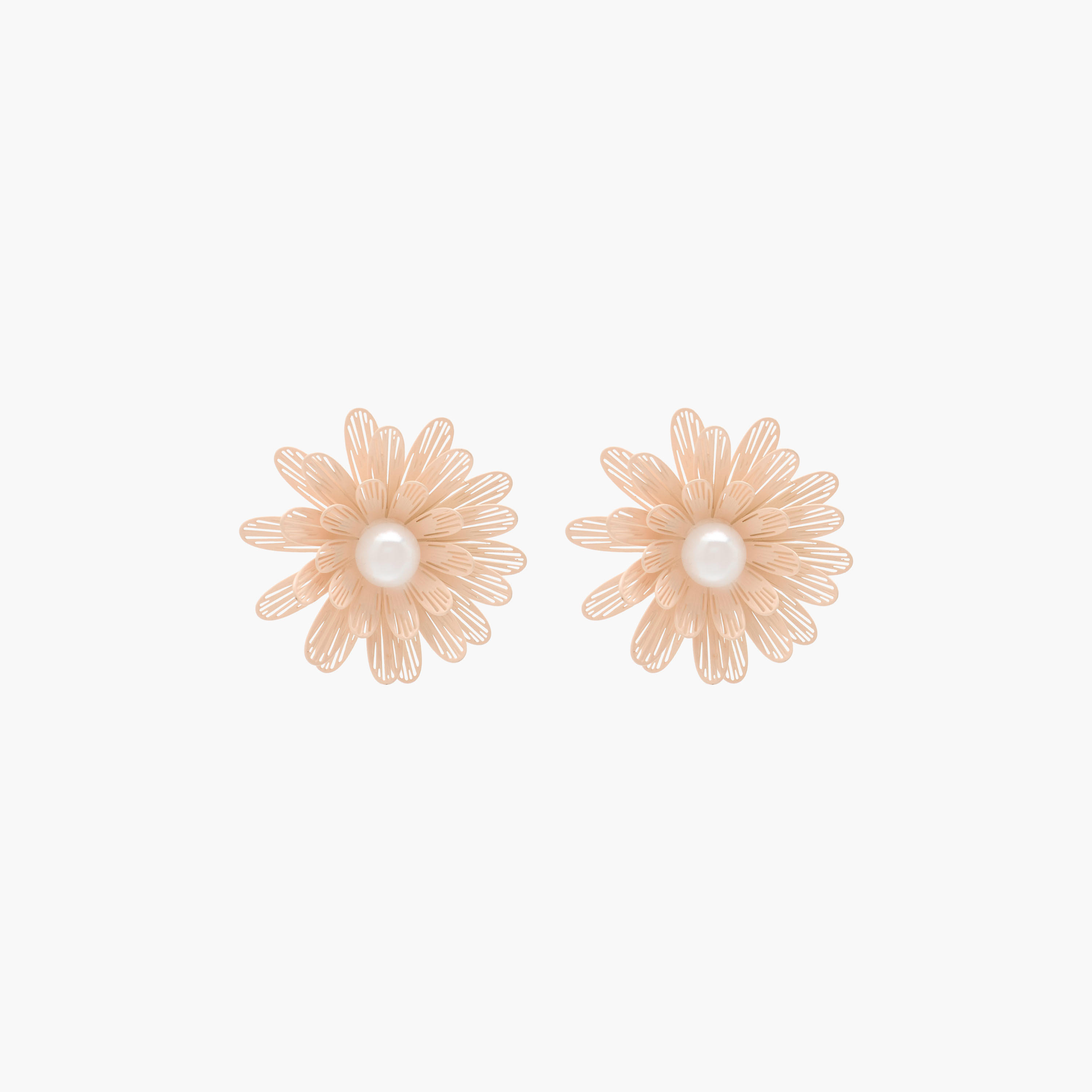 حلق بتصميم زهرة مزينة بلؤلؤ ومكبس إغلاق خلفي-women-watchesandjewellery-jewellery-earrings-image-1