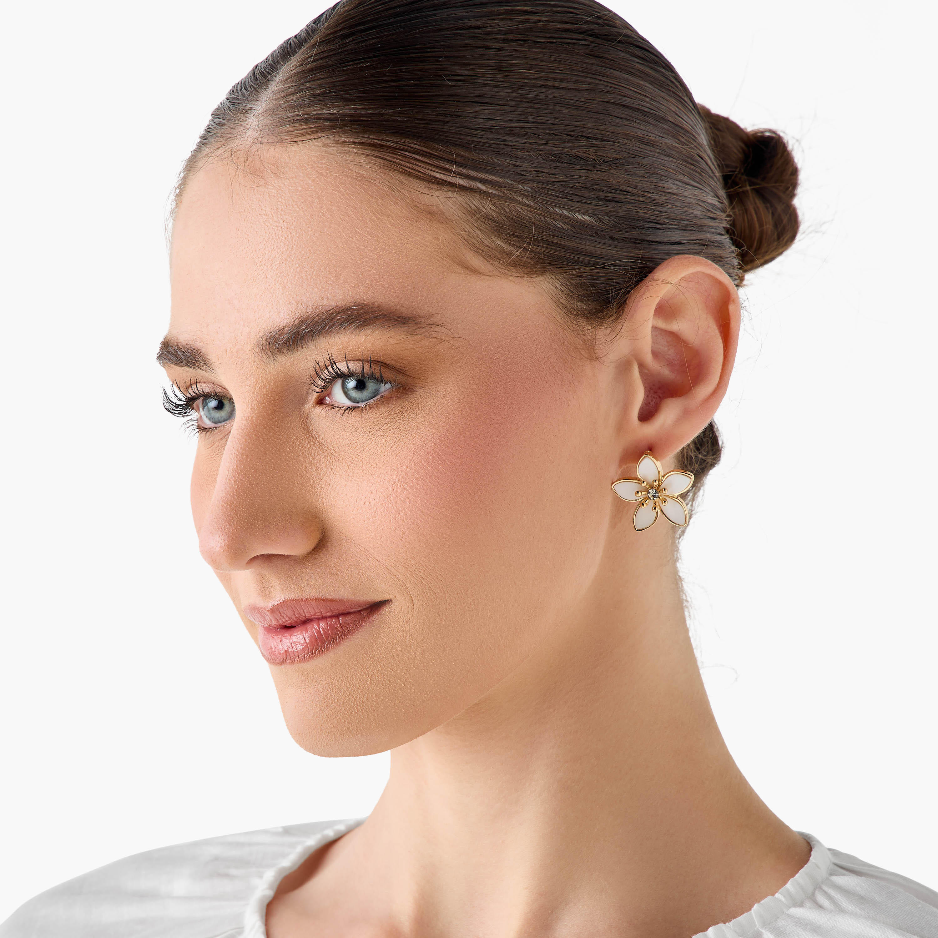 طقم حلقان ميتاليك بتصميم زهرة ومكبس إغلاق خلفي من 3 أزواج-women-watchesandjewellery-jewellery-earrings-image-2
