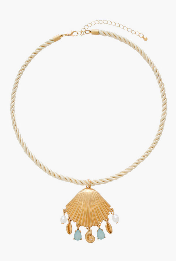عقد بدلاية بشكل صدفة بلون ذهبي-women-watchesandjewellery-jewellery-necklacesandpendants-image-1