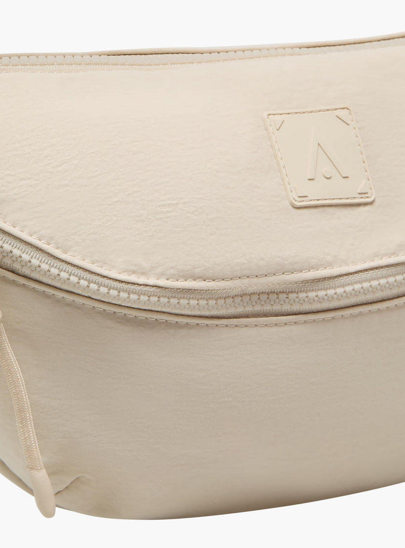 شنطة كروس بودي بارزة الملمس بسحاب إغلاق-women-bagsandwallets-handbags-image-4