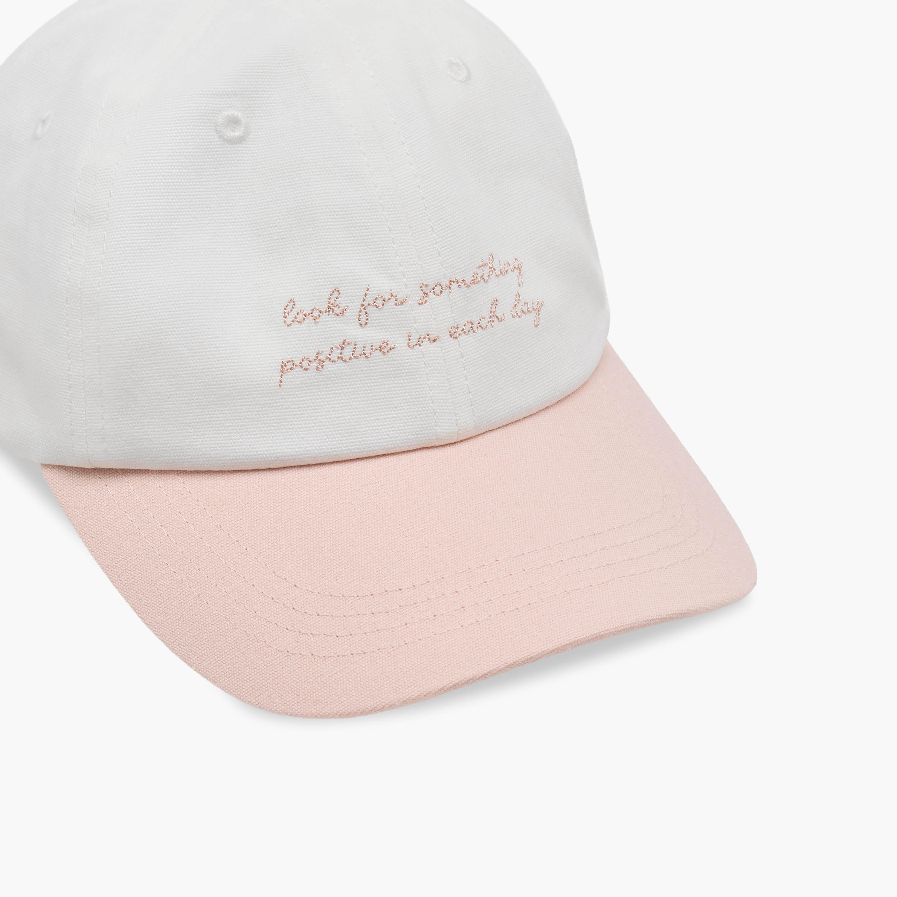 كاب بحزام بإبزيم إغلاق وتطريز شعار-women-clothingaccessories-capsandhats-image-6