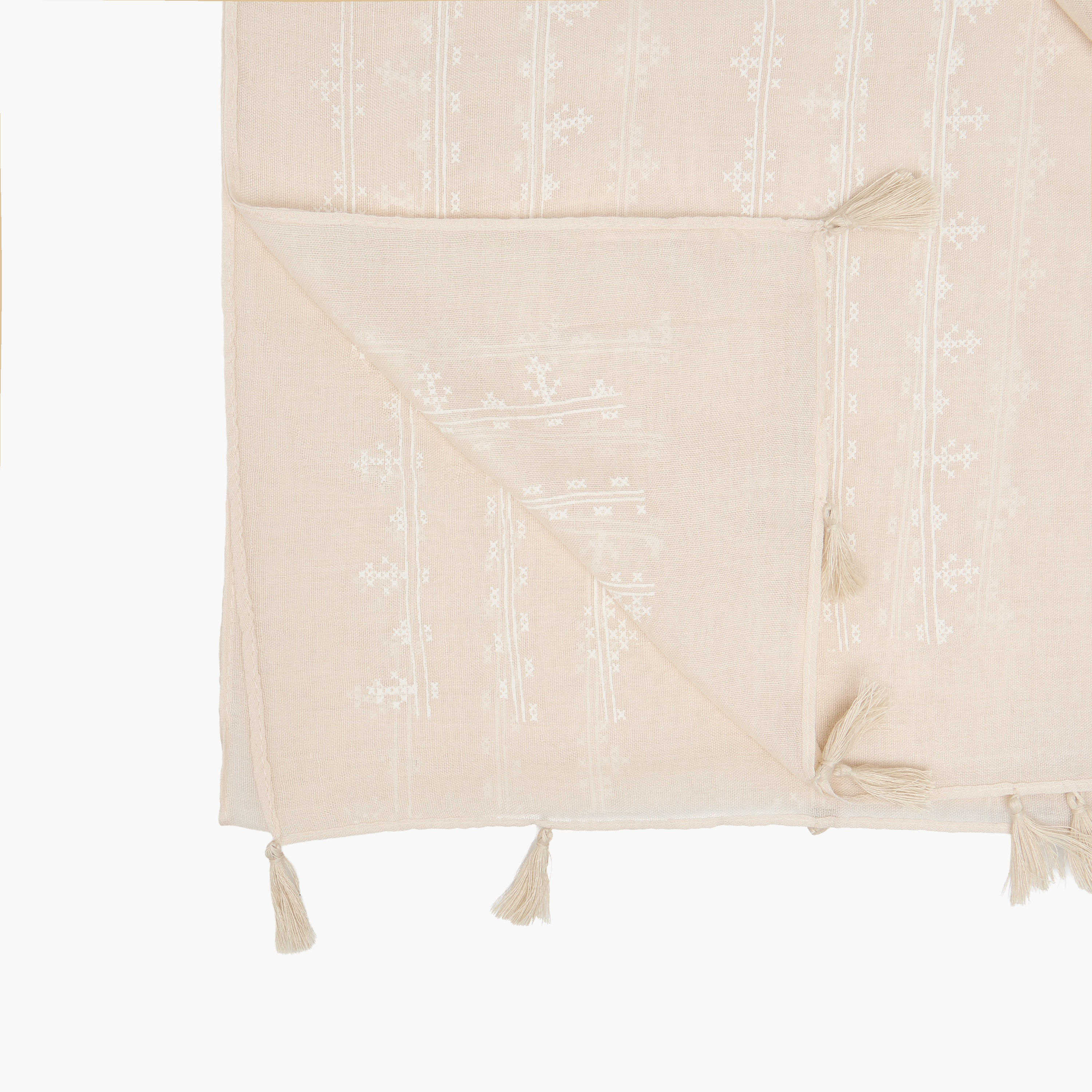 وشاح بطبعات مع شرّابات-women-clothingaccessories-scarves-image-4