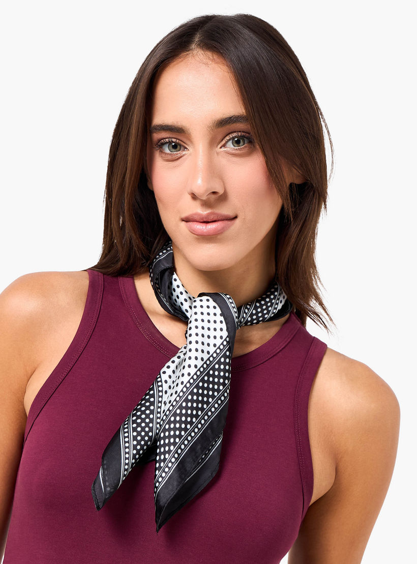 وشاح ساتان مربع بطبعات منقطة-women-clothingaccessories-scarves-image-2