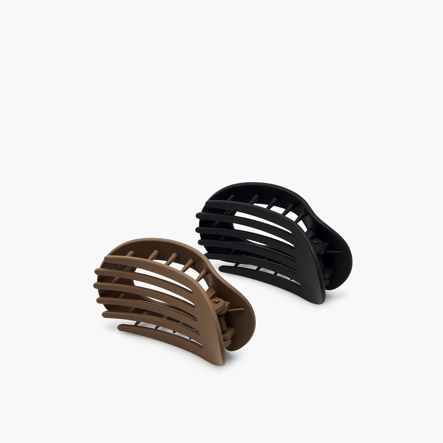 مشابك شعر مسطحة بلمسة مطفية من جلو - عبوة من قطعتين-women-hairaccessories-clamps-image-5