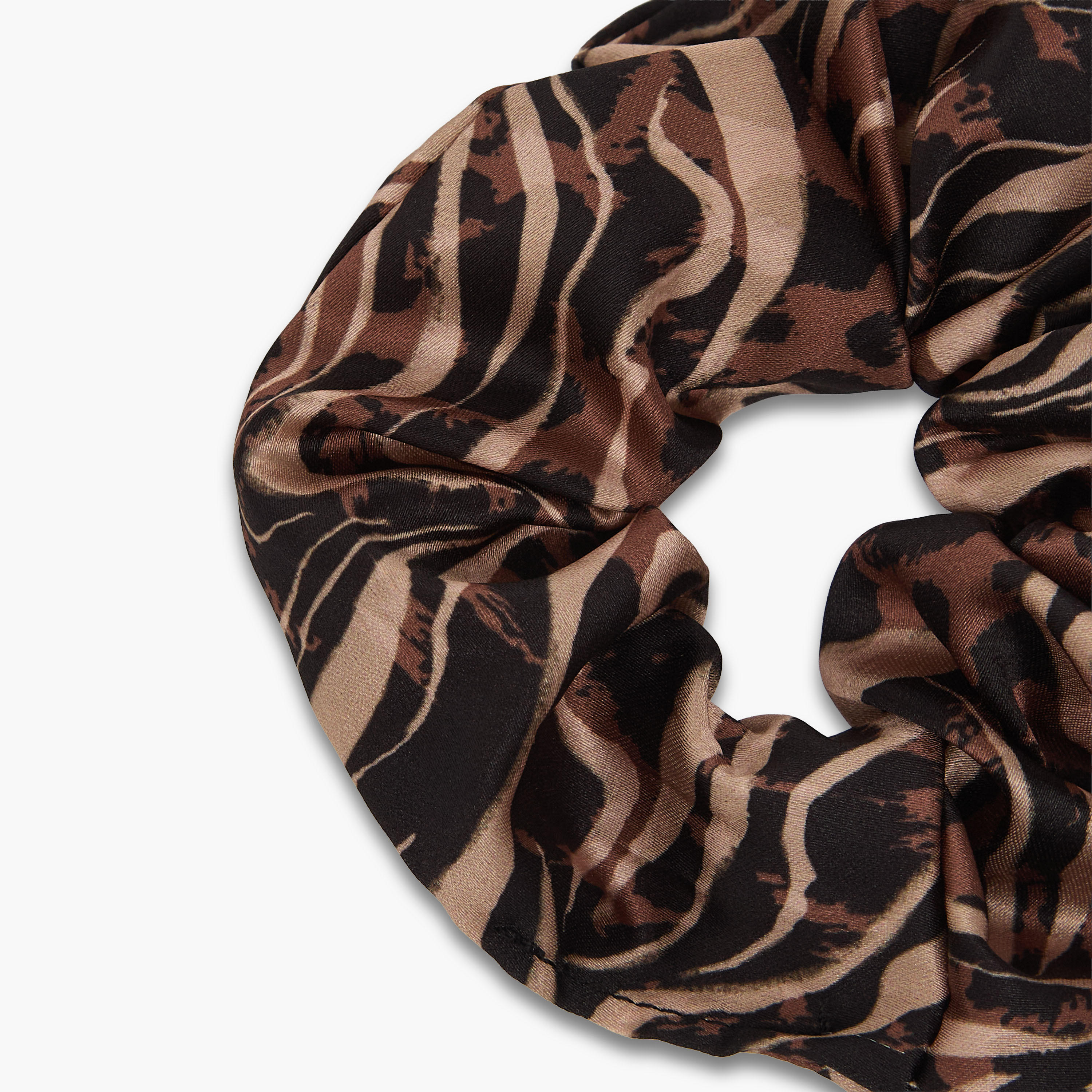 طقم ربطات شعر سكرانشي ساتان 3 قطع-women-hairaccessories-scrunchies-image-4