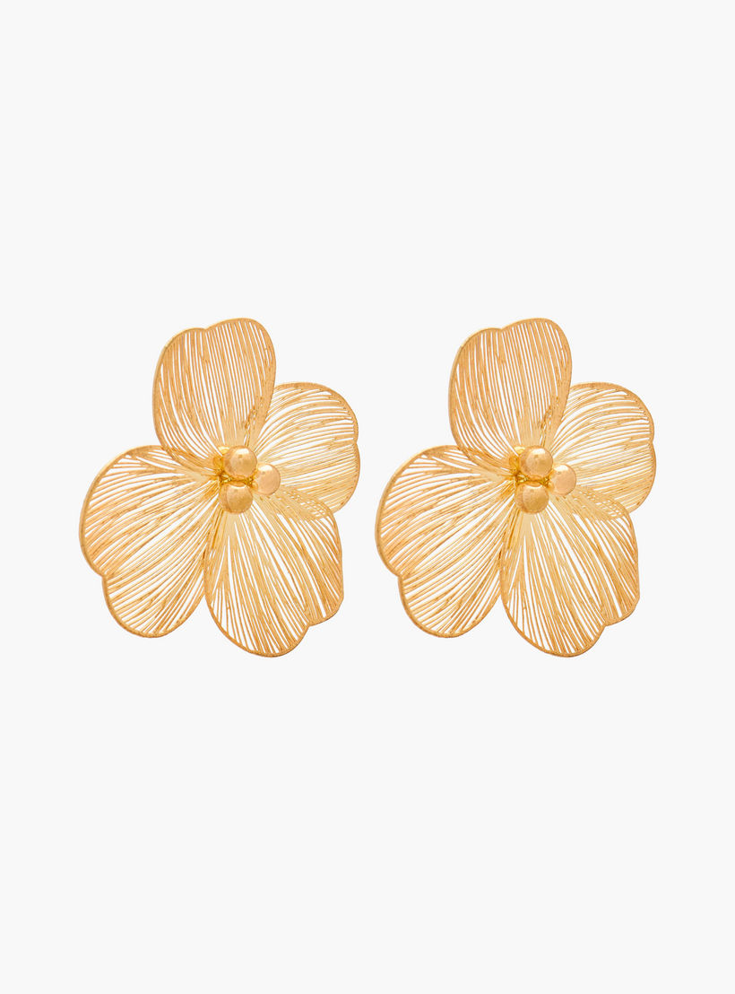 حلق بتصميم زهري ذهبي اللون وبمكبس إغلاق خلفي من جلو-women-watchesandjewellery-jewellery-earrings-image-2