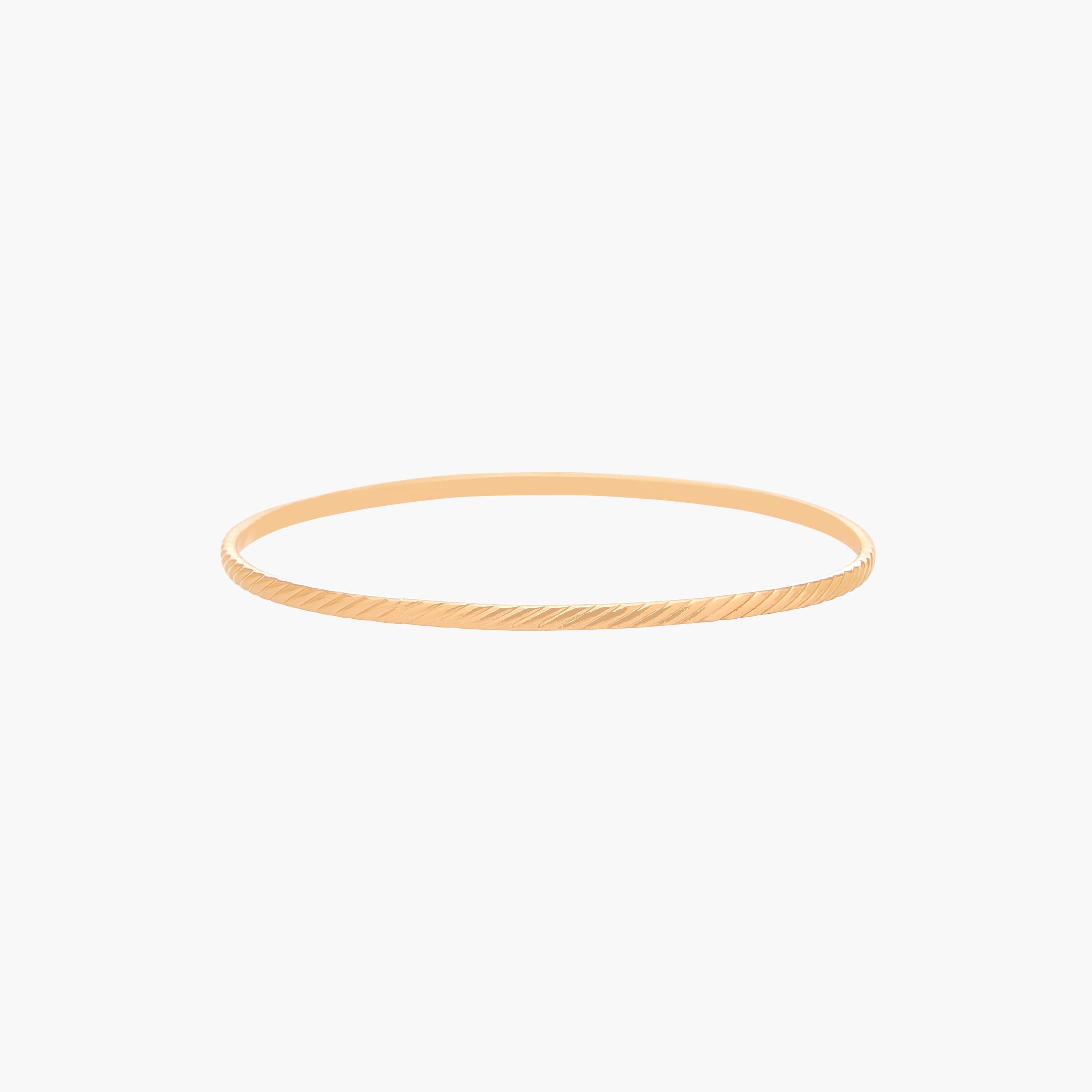 أساور متنوعة بلون ذهبي من جلو - عبوة 6 قطع-women-watchesandjewellery-jewellery-banglesandbracelets-image-3
