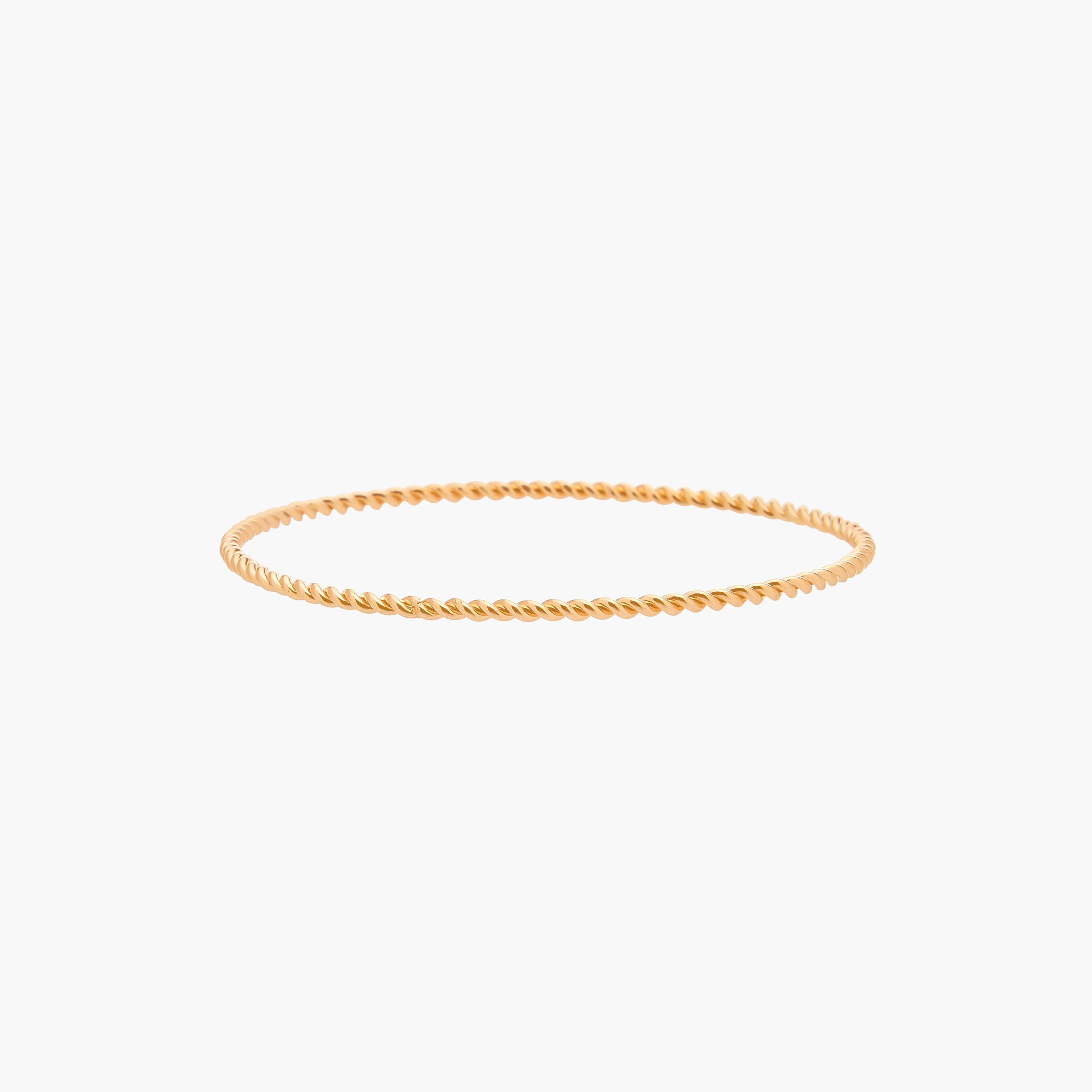 أساور متنوعة بلون ذهبي من جلو - عبوة 6 قطع-women-watchesandjewellery-jewellery-banglesandbracelets-image-4