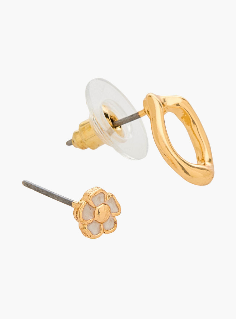 حلقان متنوعة بتشطيب ذهبي ومكبس إغلاق من جلو - عبوة 9 أزواج-women-watchesandjewellery-jewellery-earrings-image-4
