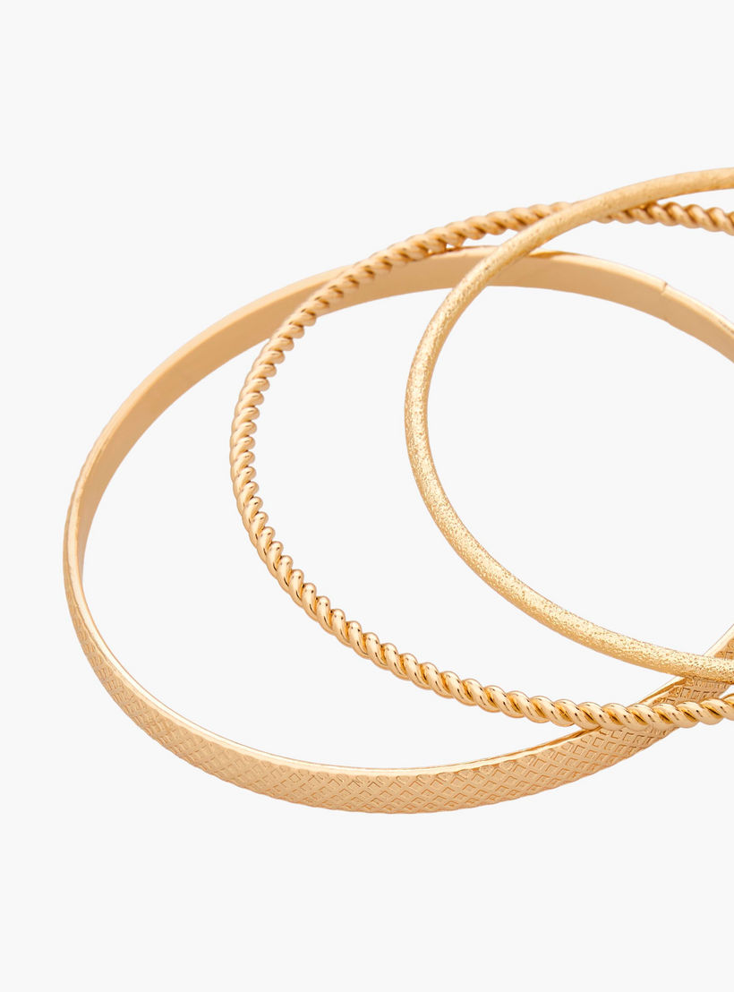 أساور بنقشة بارزة بلون ذهبي من جلو - طقم من 5 أساور-women-watchesandjewellery-jewellery-banglesandbracelets-image-13